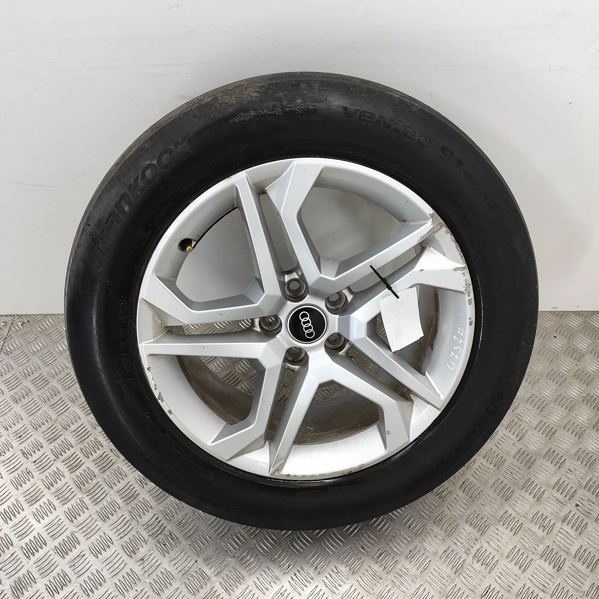 Audi Q5 (FY) Alloy Wheel Alloy wheel — AUDI Q5 (FY) (2016-...) — 80A6010...