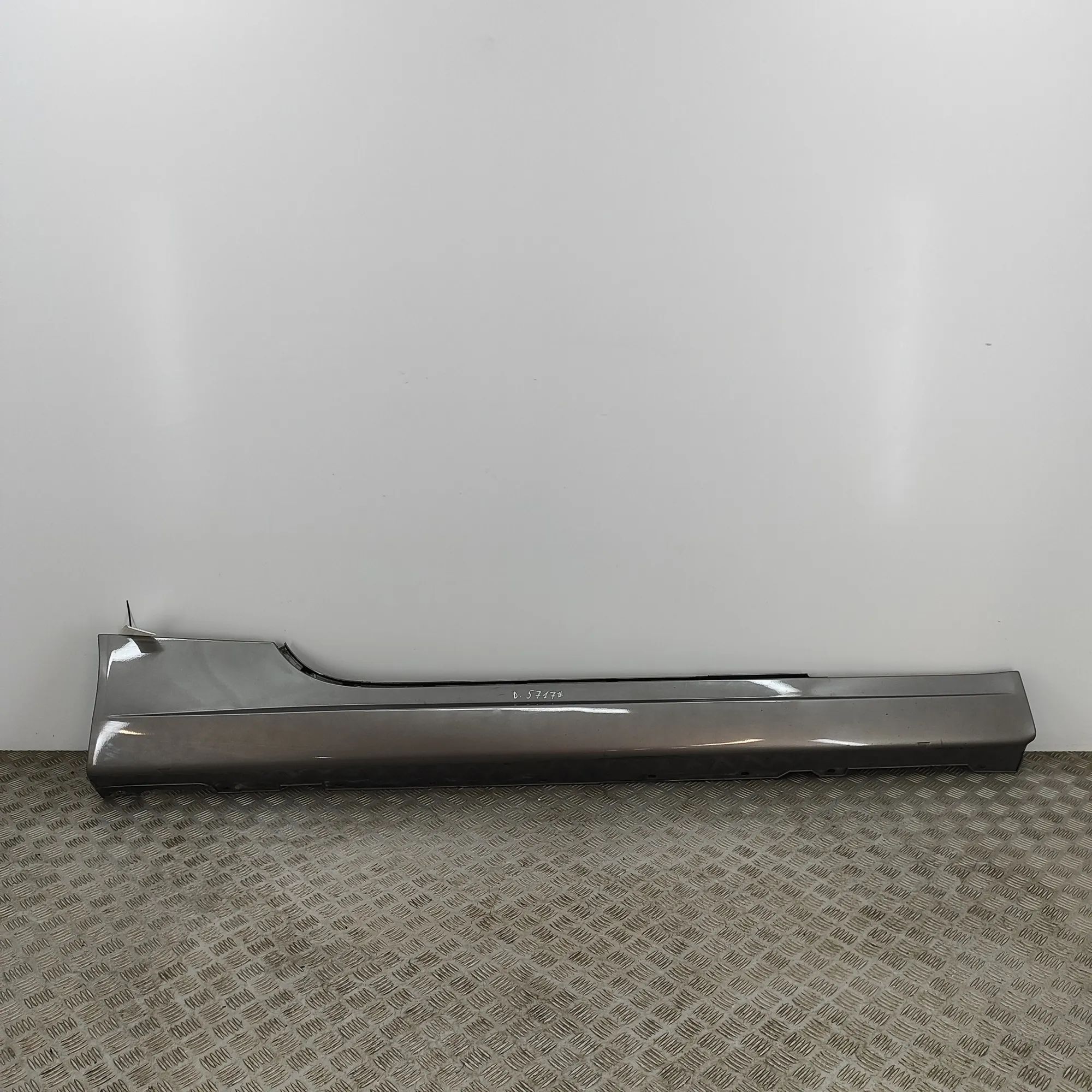 Jaguar XK Right Side Plastic Sideskirt Cover