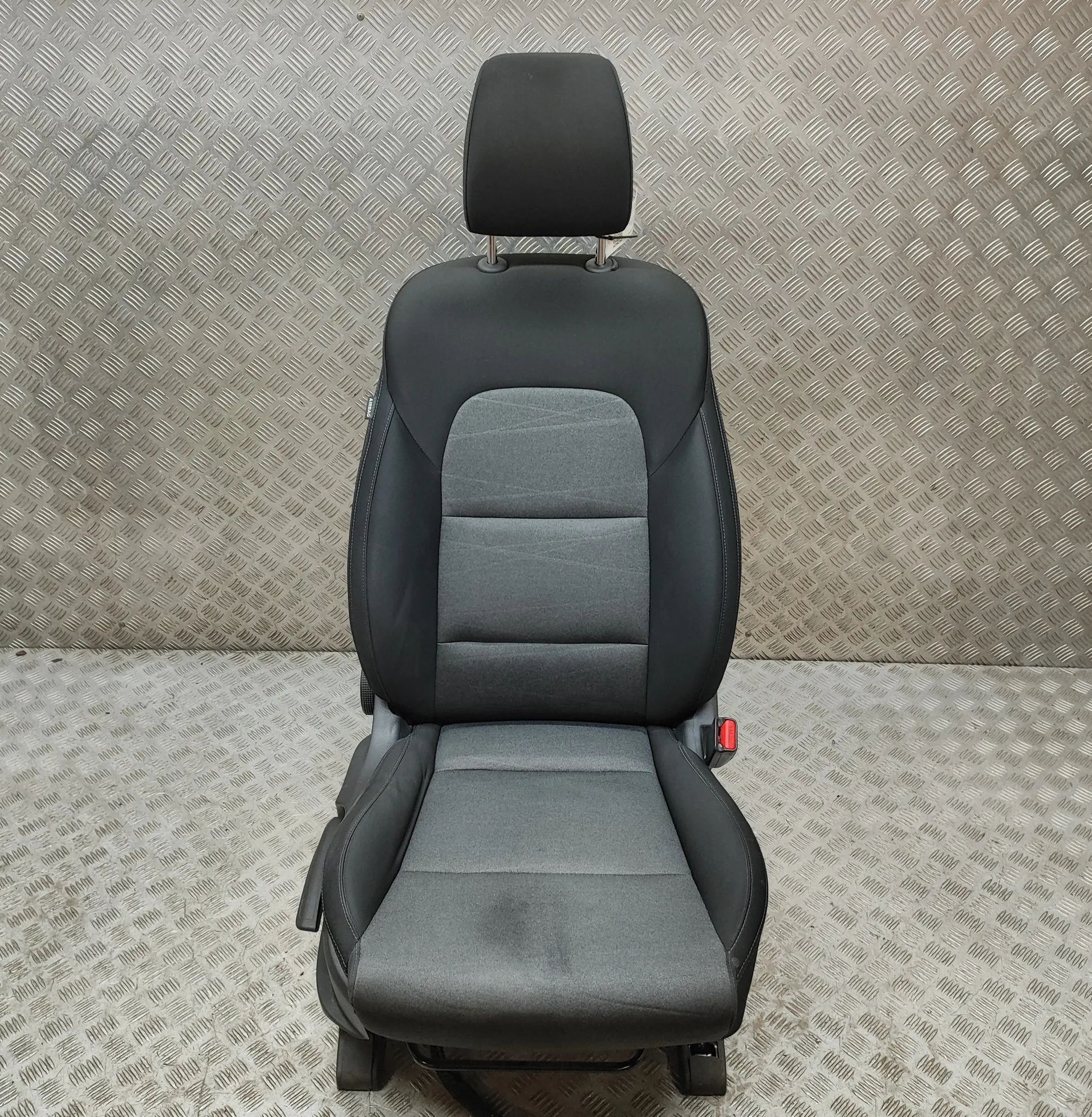 Hyundai Tucson Front Right Seat Front right seat — HYUNDAI TUCSON (TL, TLE) (20...