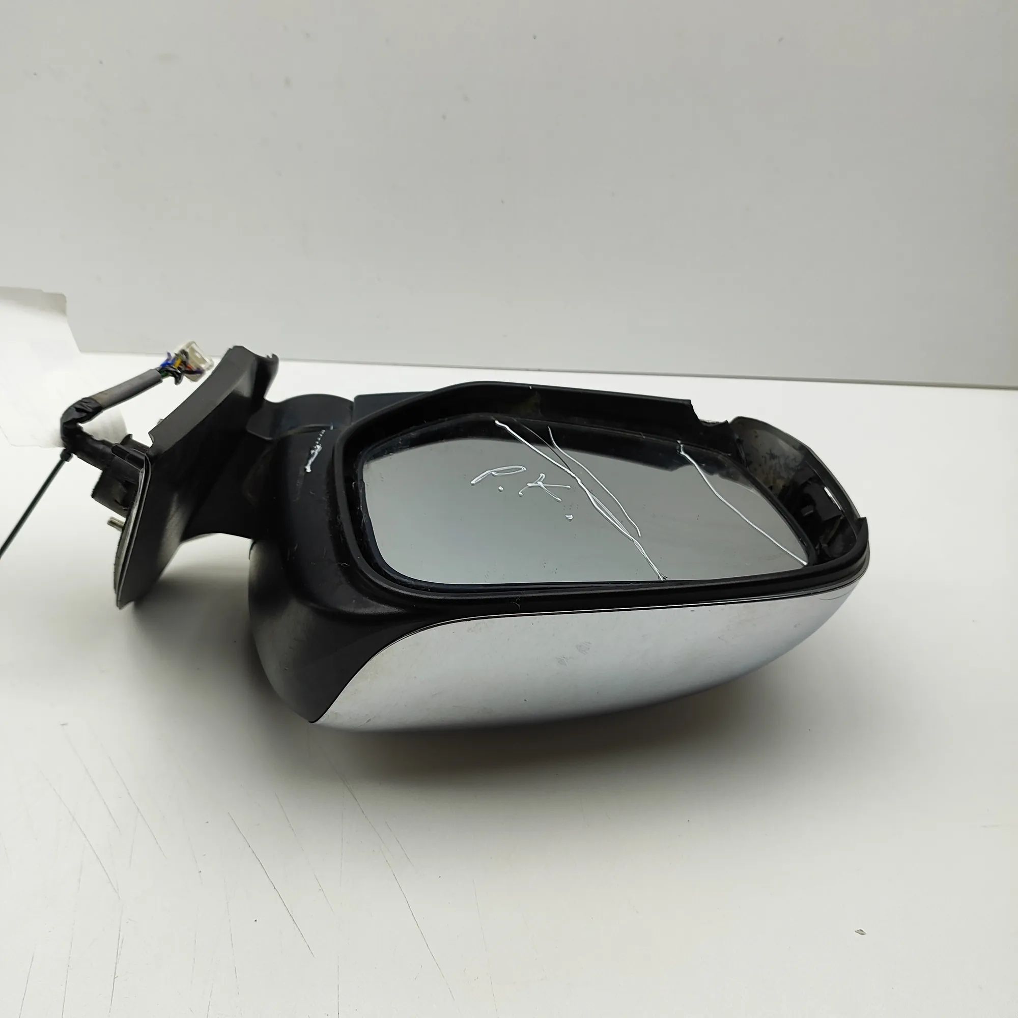 Mitsubishi L200 Left Side Wing Mirror Left Side Wing Mirror — MITSUBISHI L (200 / TRI...