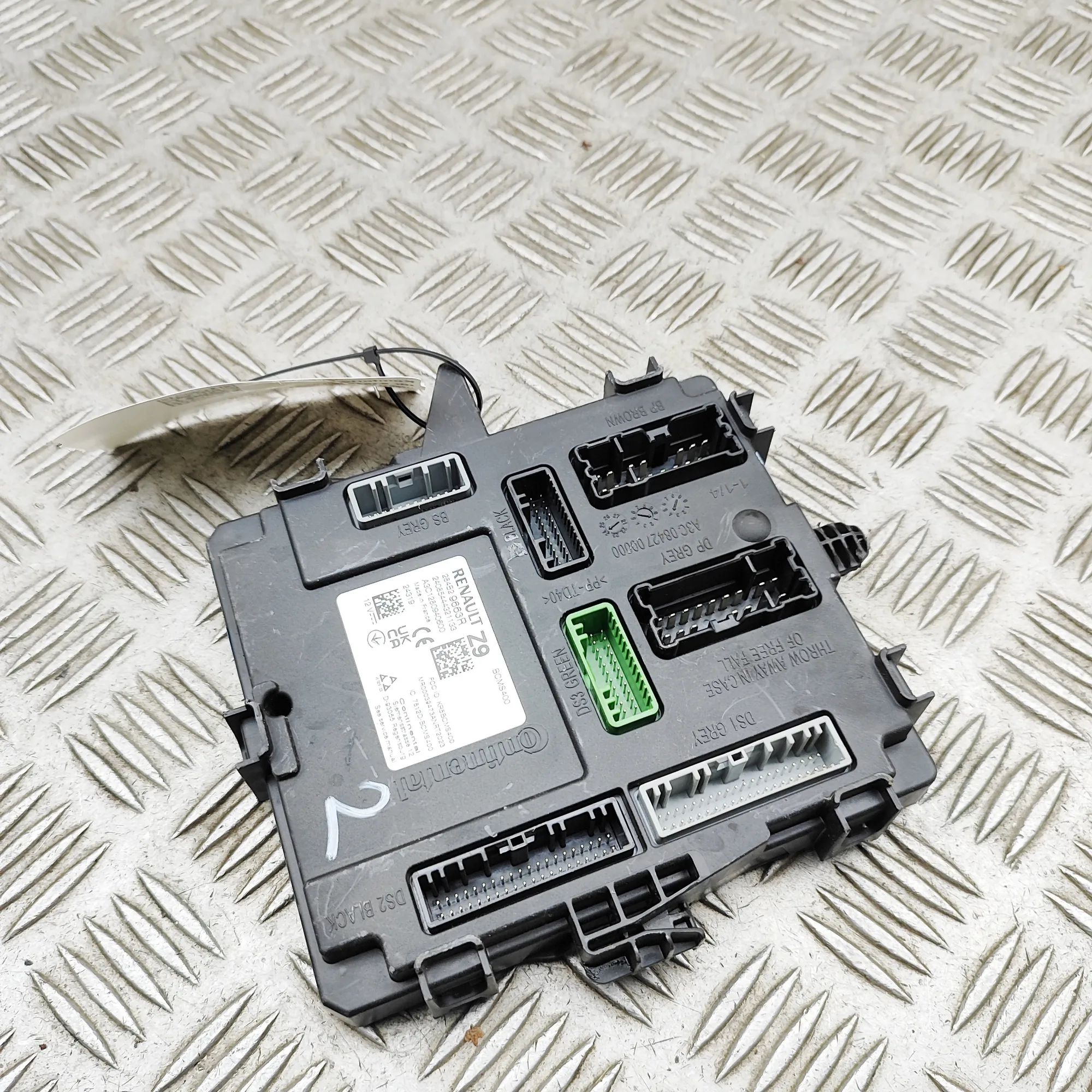 Renault Master Comfort Control Unit Comfort Control Unit — RENAULT MASTER (III Van ...