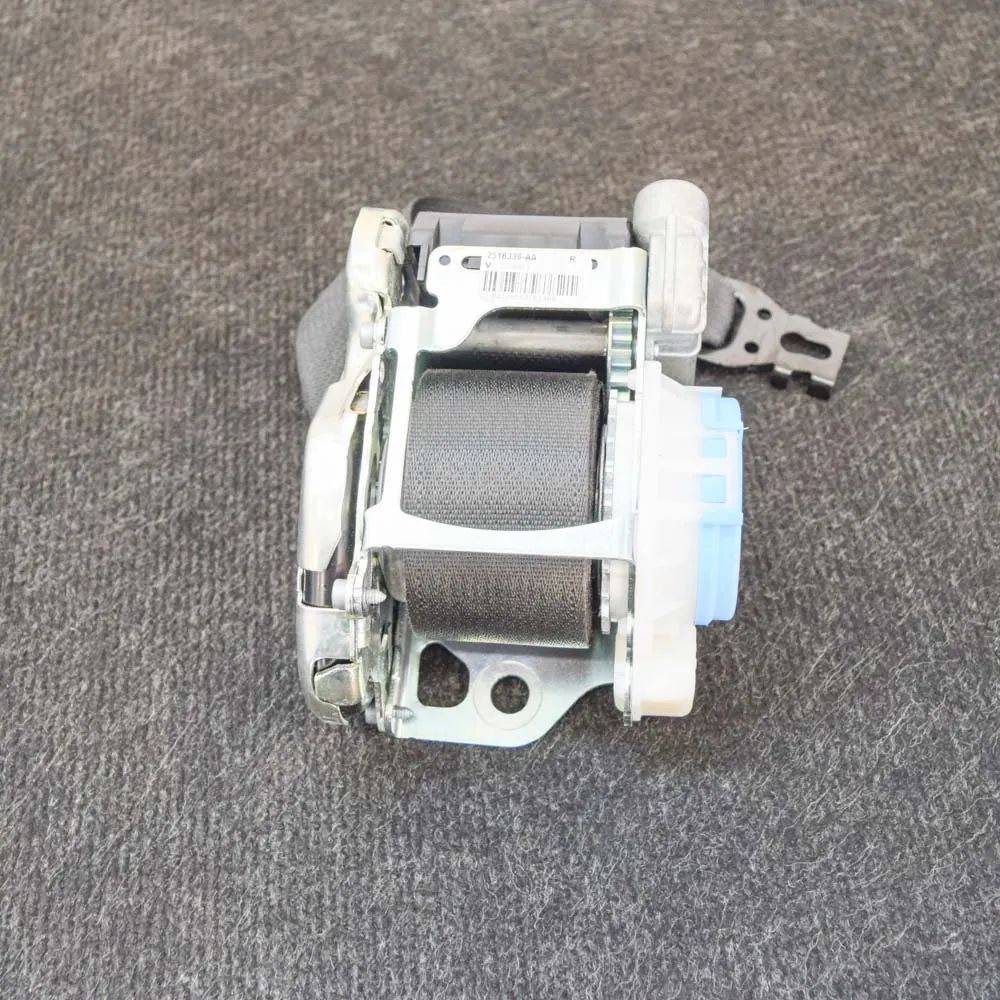 Tesla Model X Front Right Seatbelt Front Right Seatbelt — TESLA MODEL X (2013-...)...
