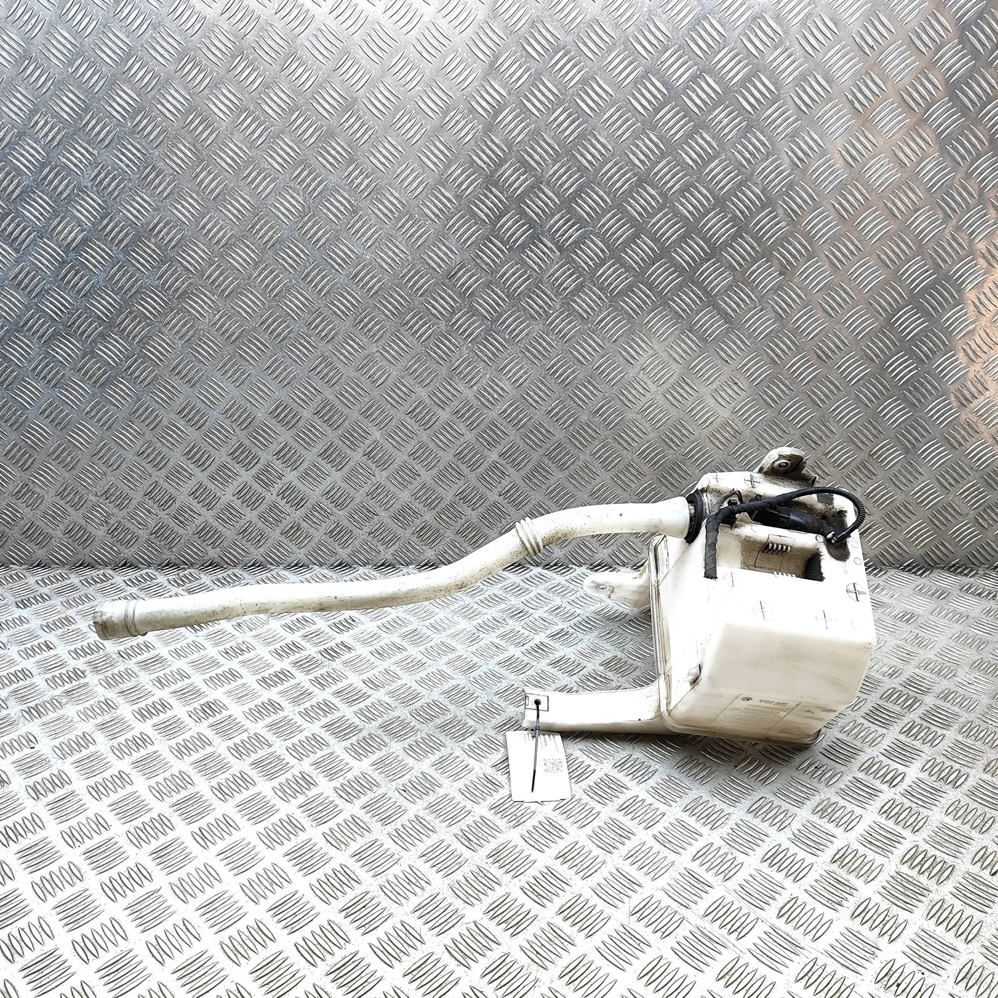 Volkswagen Crafter Window Washer Tank Window Washer Tank — VW CRAFTER (Van SY_) (2016...