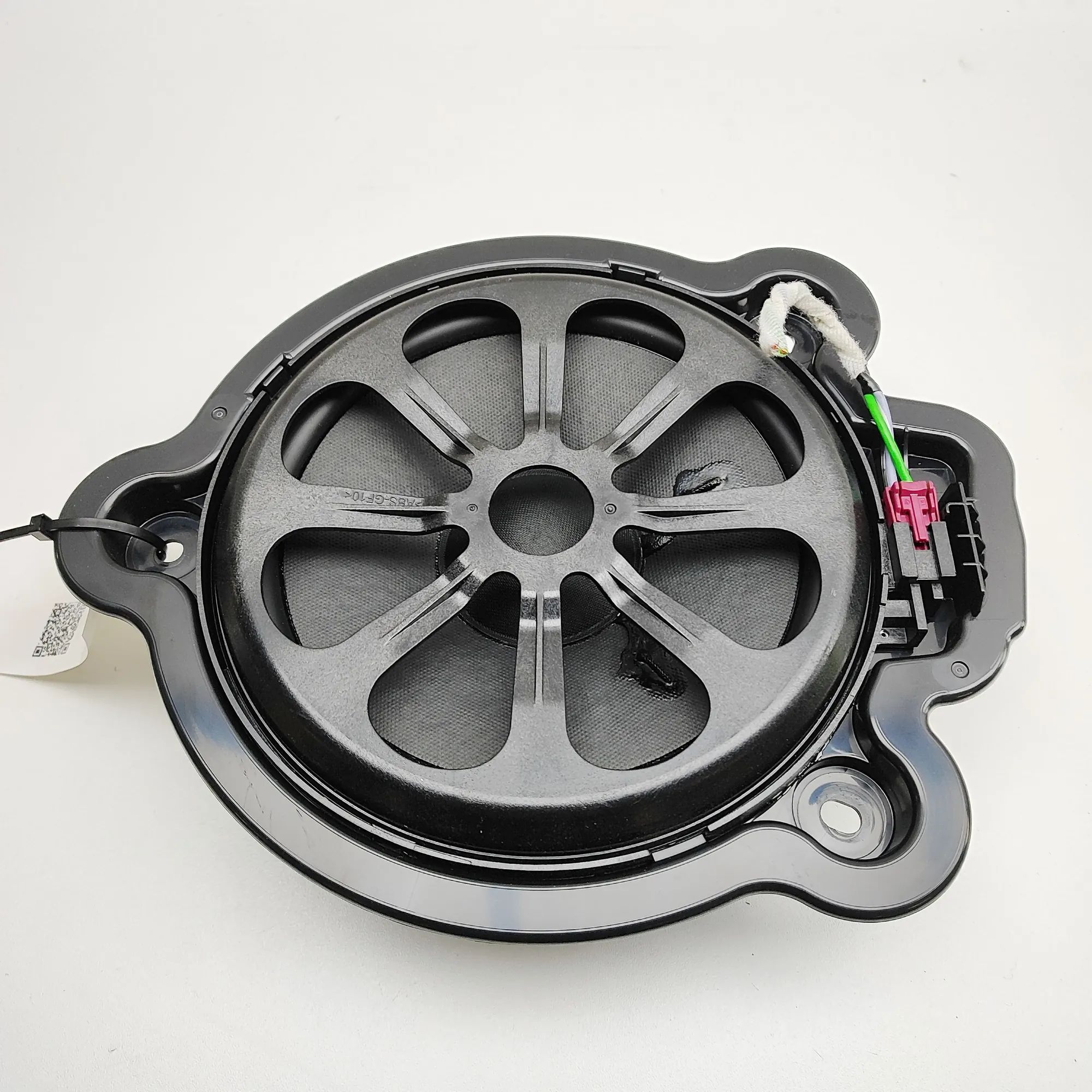 Mercedes-Benz A (W177) Bassokaiuttimen Subwoofer — MERCEDES BENZ S-CLASS (W223) (2020-...