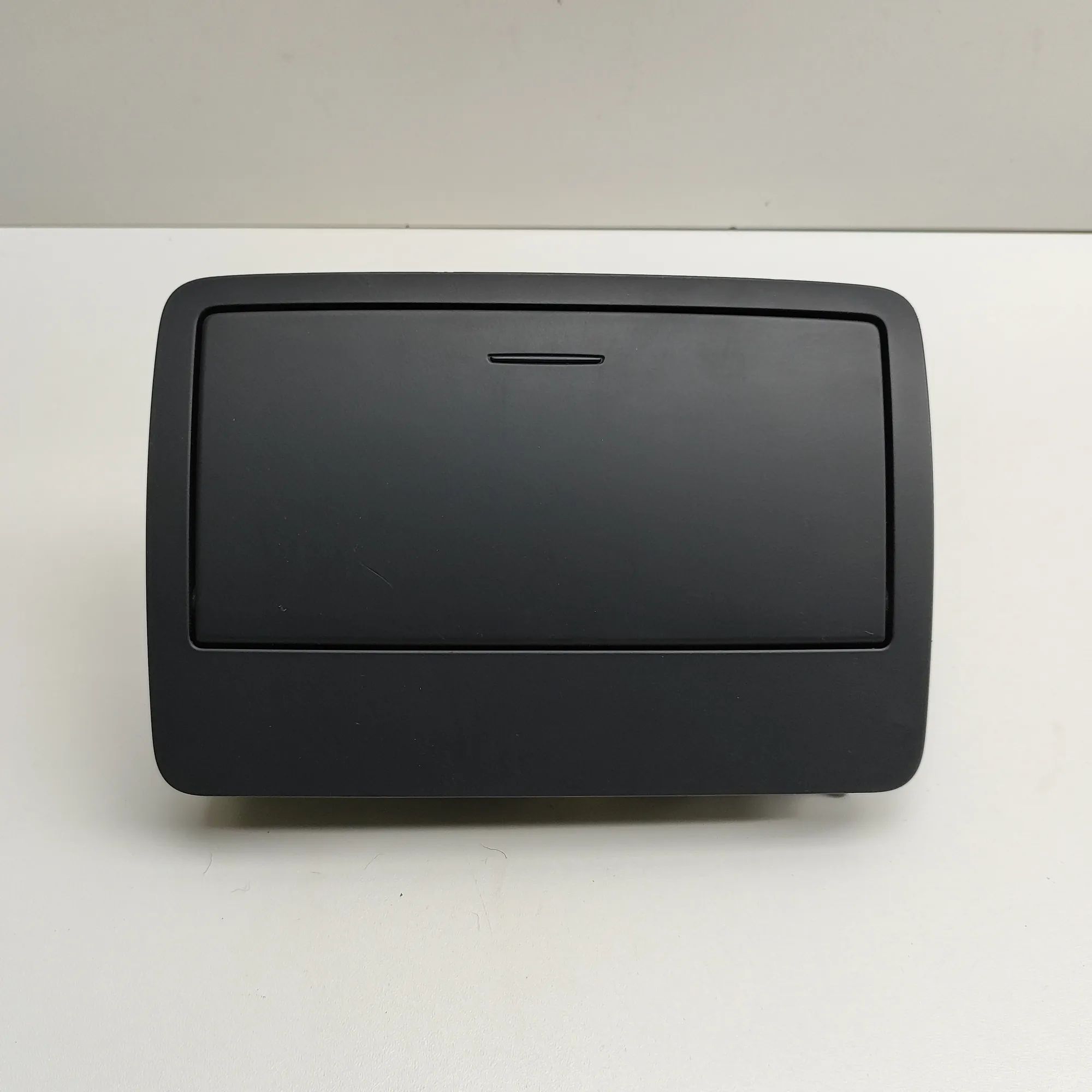 Audi Q3 (8U) Navigation display Navigation display — AUDI Q3 (8U) (2011-2018) —...