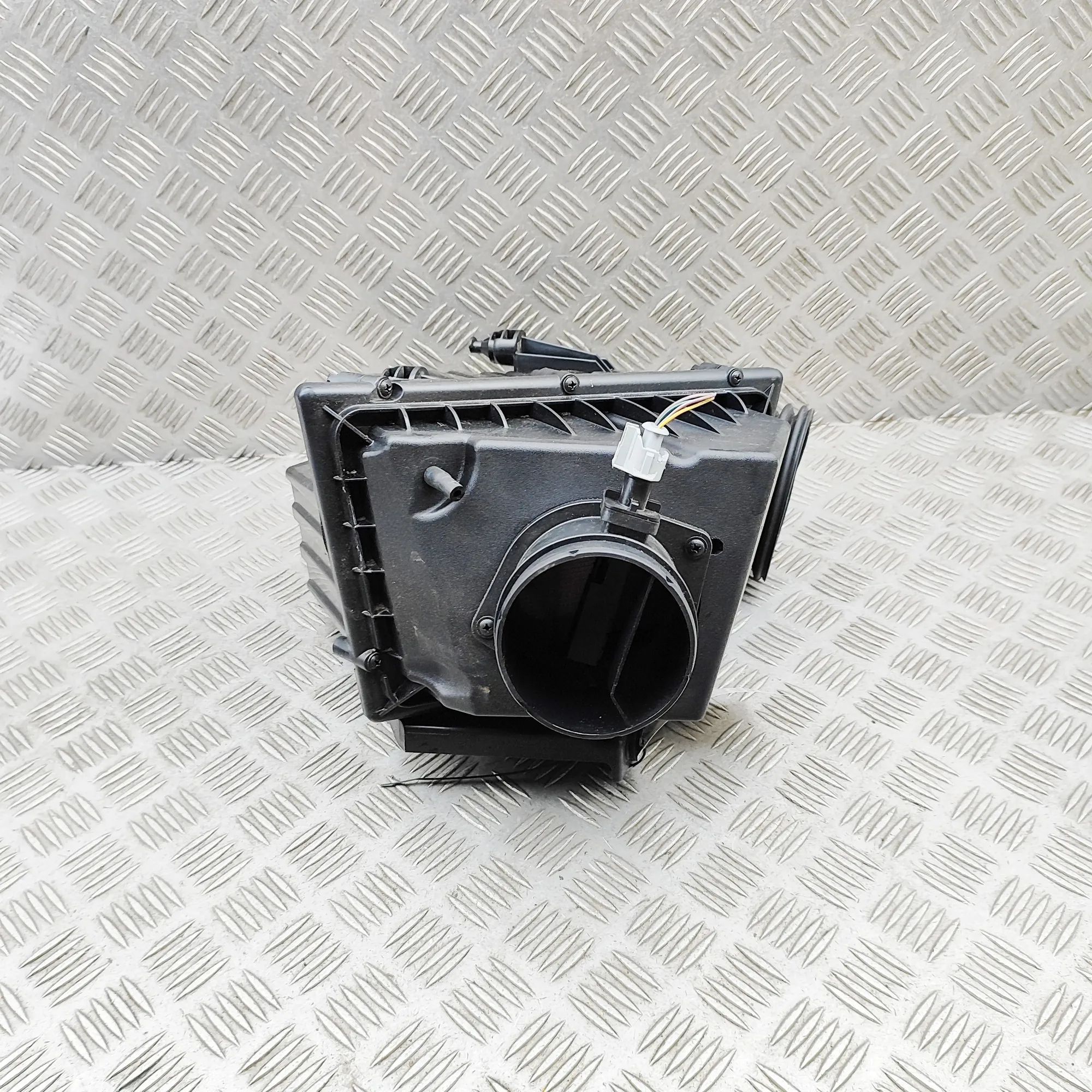 Land Rover Range Rover Evoque Air filter box  Air Filter Box — LAND ROVER RANGE ROVER EVOQUE ...