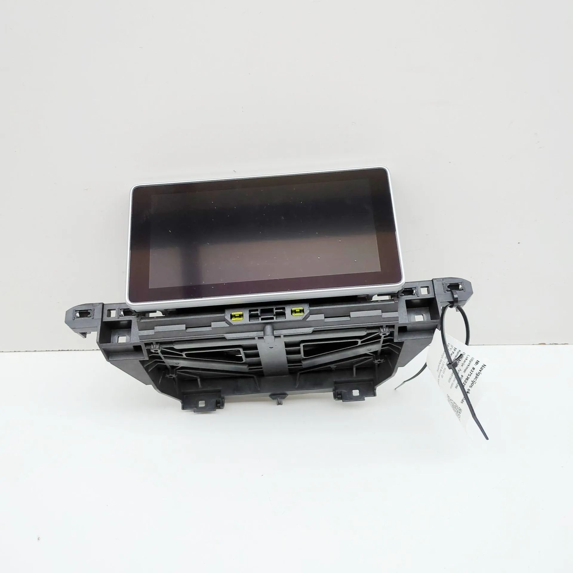 Audi Q5 (FY) Navigation display Navigation display — AUDI Q5 (FY) (2016-...) — ...