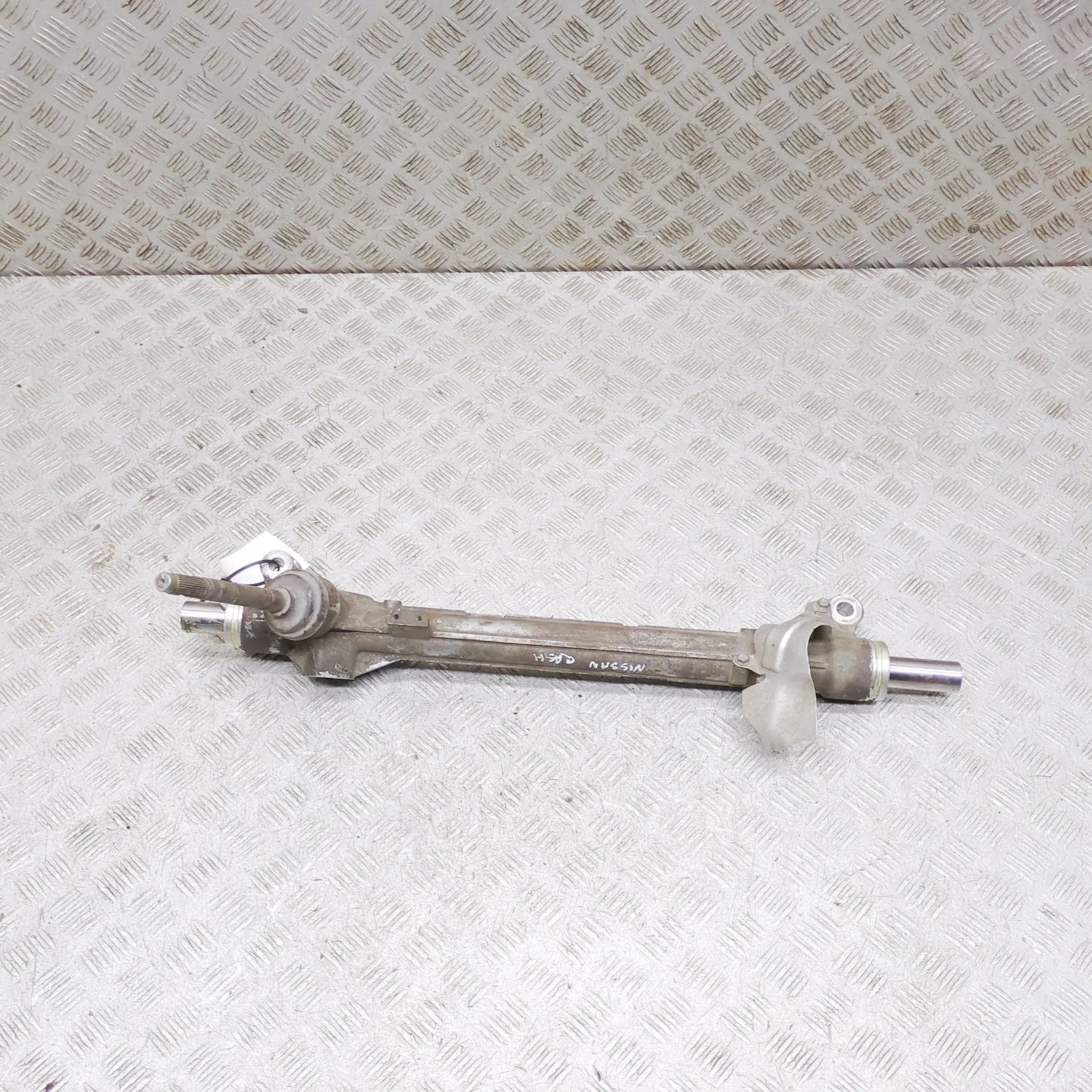 Nissan Qashqai (J11) roolilatt / roolikarp Steering Rack — NISSAN QASHQAI (II J11, J11_) (...
