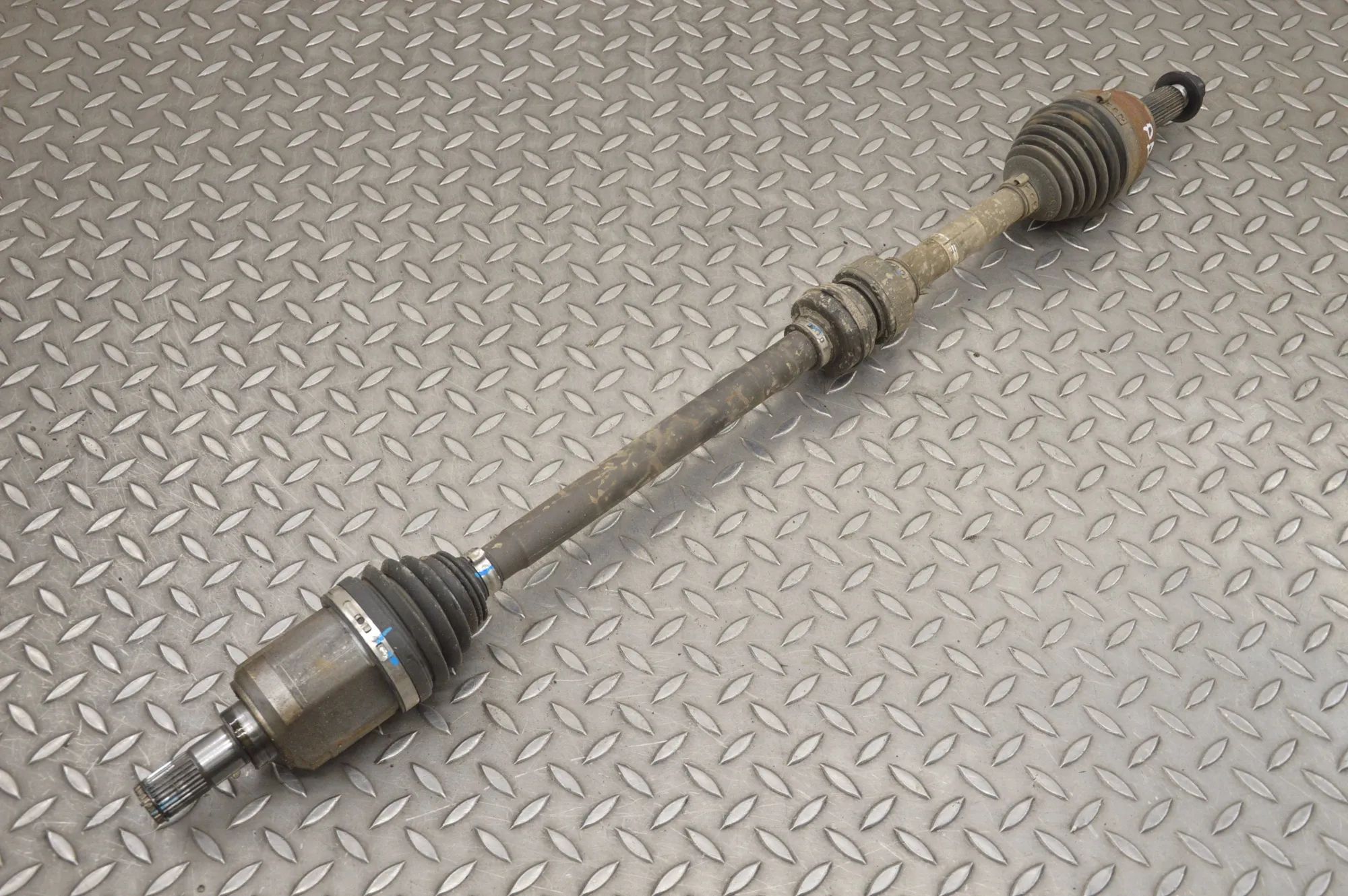 Kia Ceed (CD) Front Right Driveshaft Front Right Driveshaft — KIA XCEED (CD) (2020-....