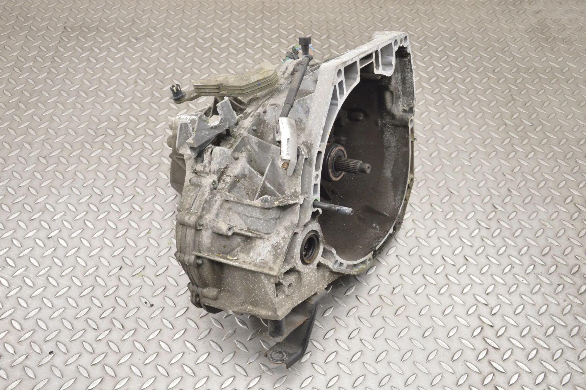 Nissan Juke Gearbox Gearbox — NISSAN JUKE (F15) (2010-...) — 32010B...