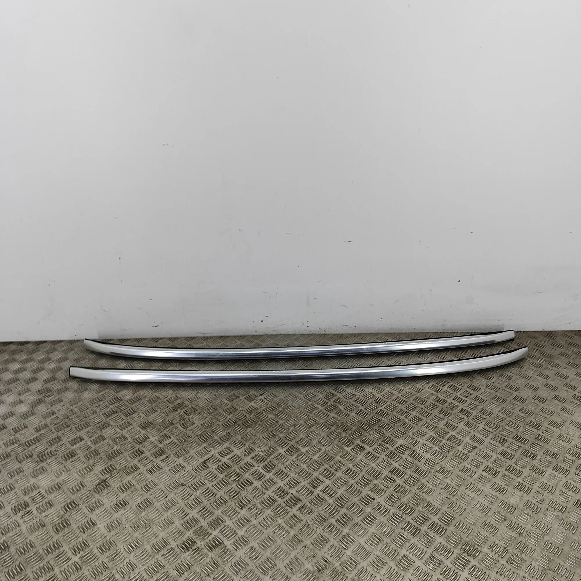Mercedes-Benz GLA (X156) Roof Rails Kit Roof Rails Kit — MERCEDES BENZ GLA (X156) (2013...