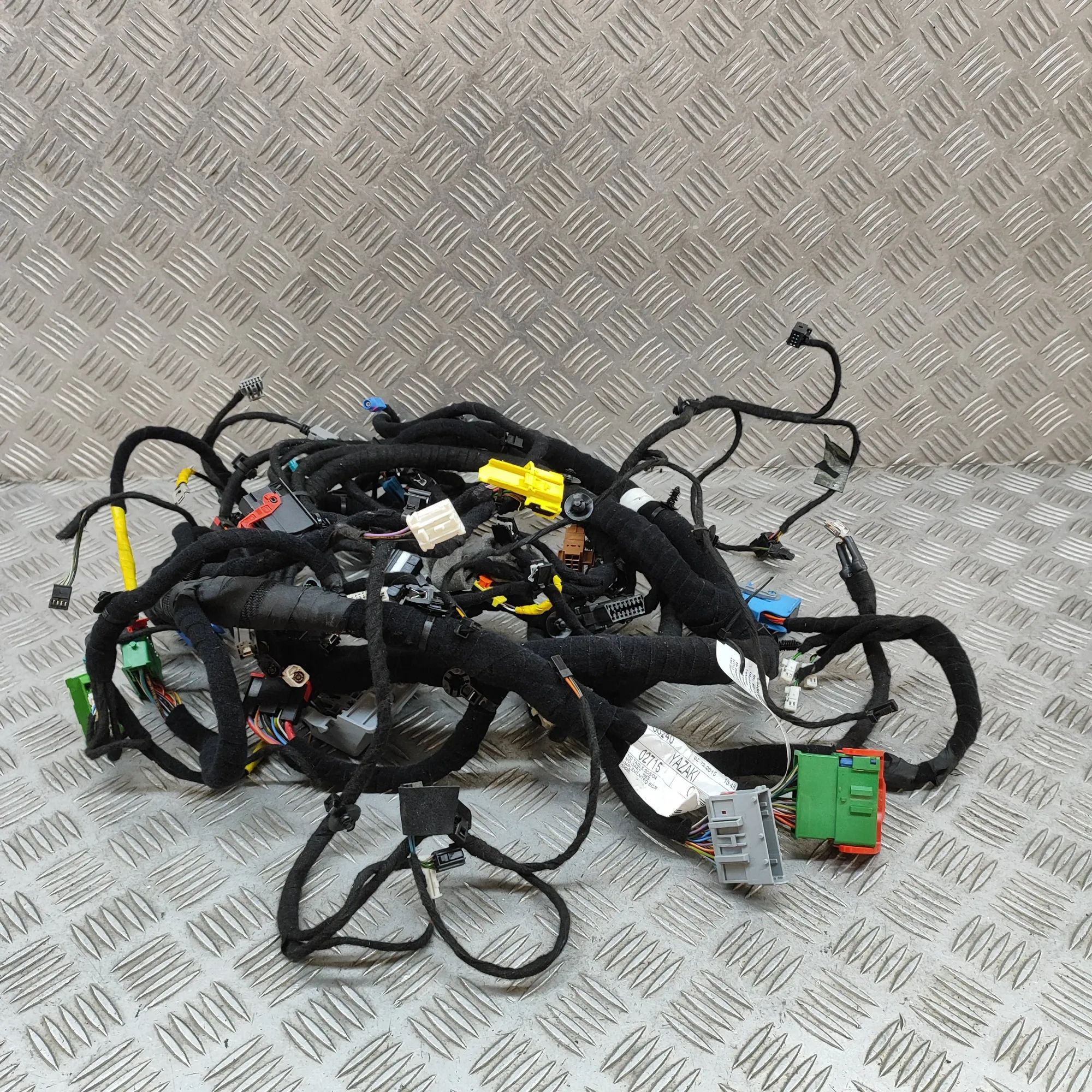 Maserati Ghibli Dashboard Wiring Loom Dashboard Wiring Loom — MASERATI GHIBLI (M157) ...