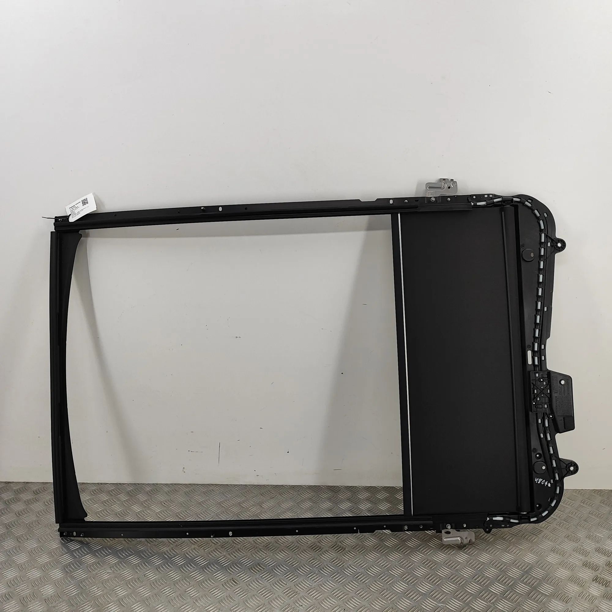 Nissan Qashqai (J11) Sunroof roller blind Sunroof roller blind — NISSAN QASHQAI (II J11, ...