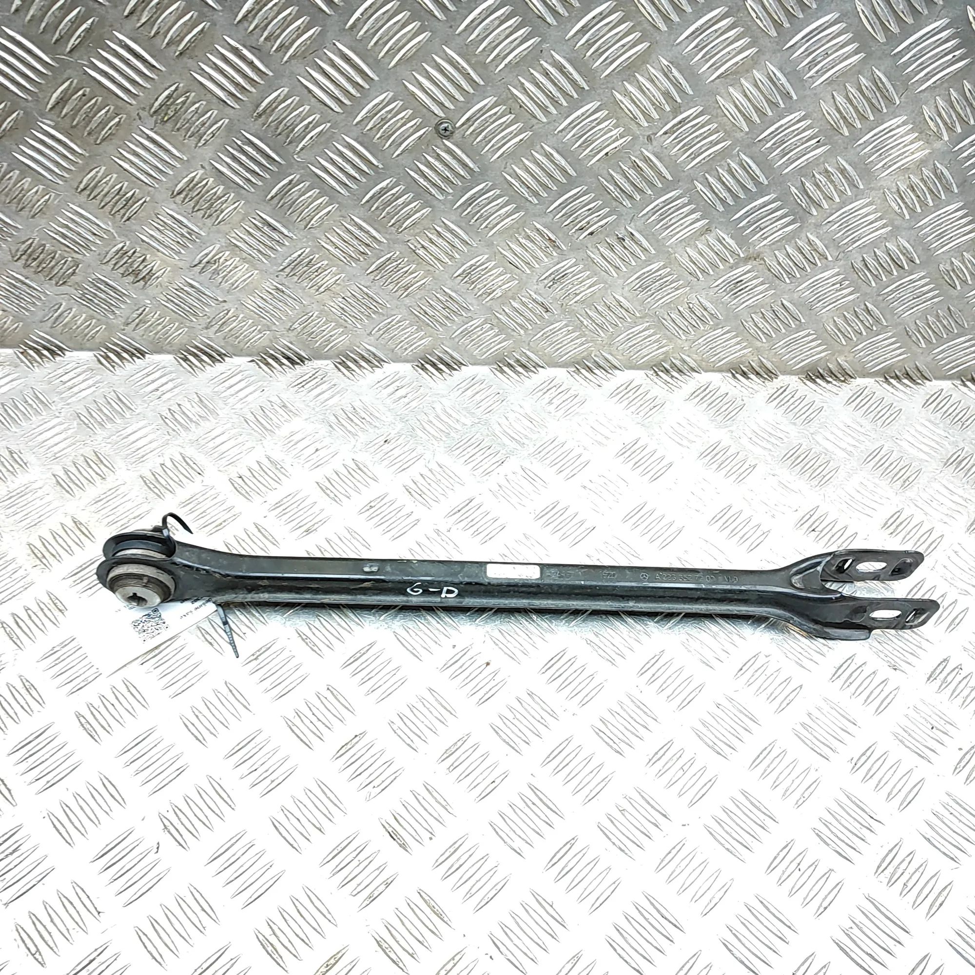 Mercedes-Benz A (W177) Control arm — rear right Control arm — rear right — MERCEDES BENZ S-CLAS...