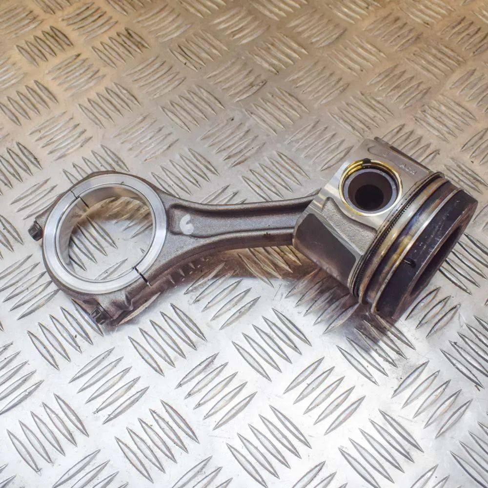Porsche Cayenne Piston Piston — PORSCHE CAYENNE (92A) (2010-...) — 057...