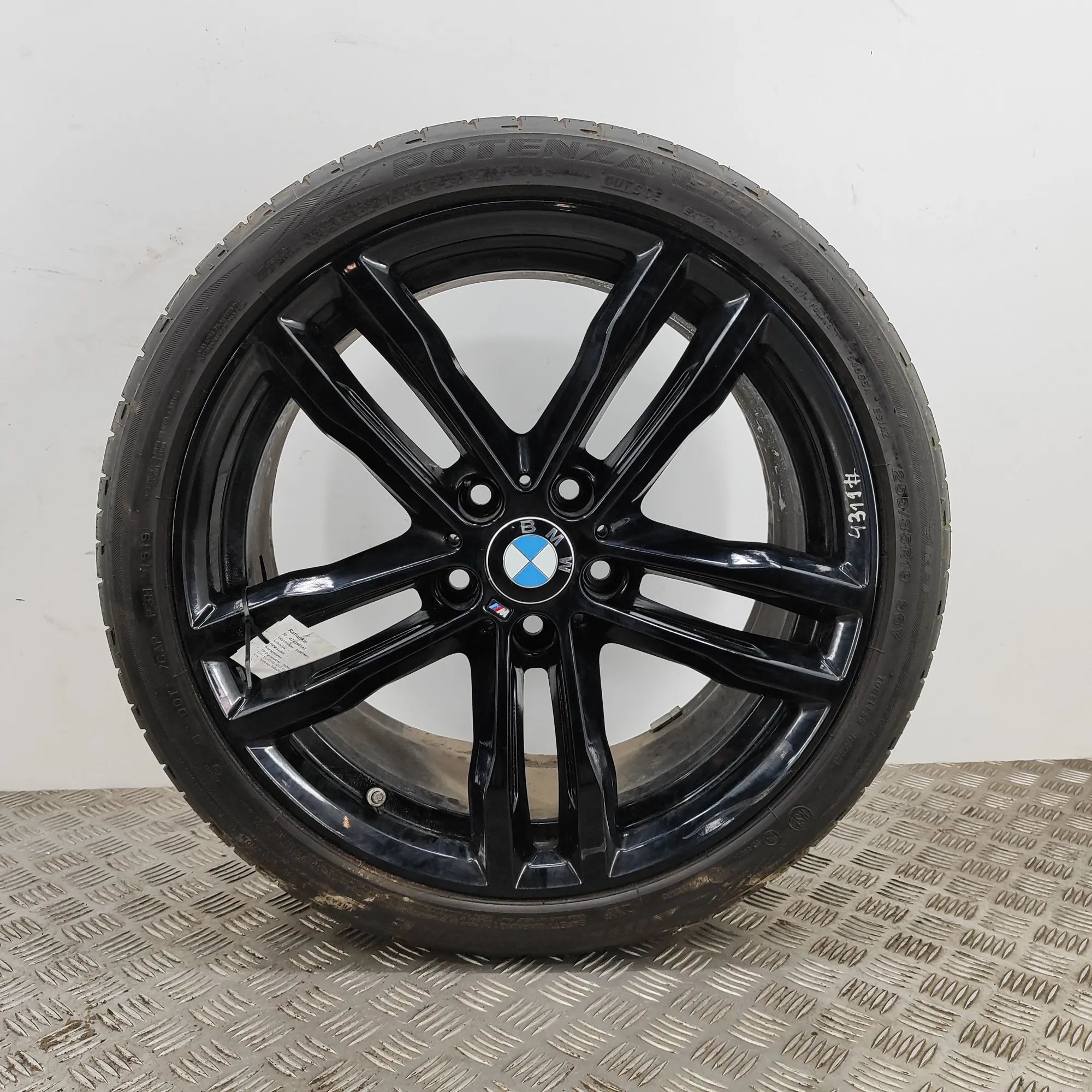 BMW 3 (F30 / F31) Alloy Wheel