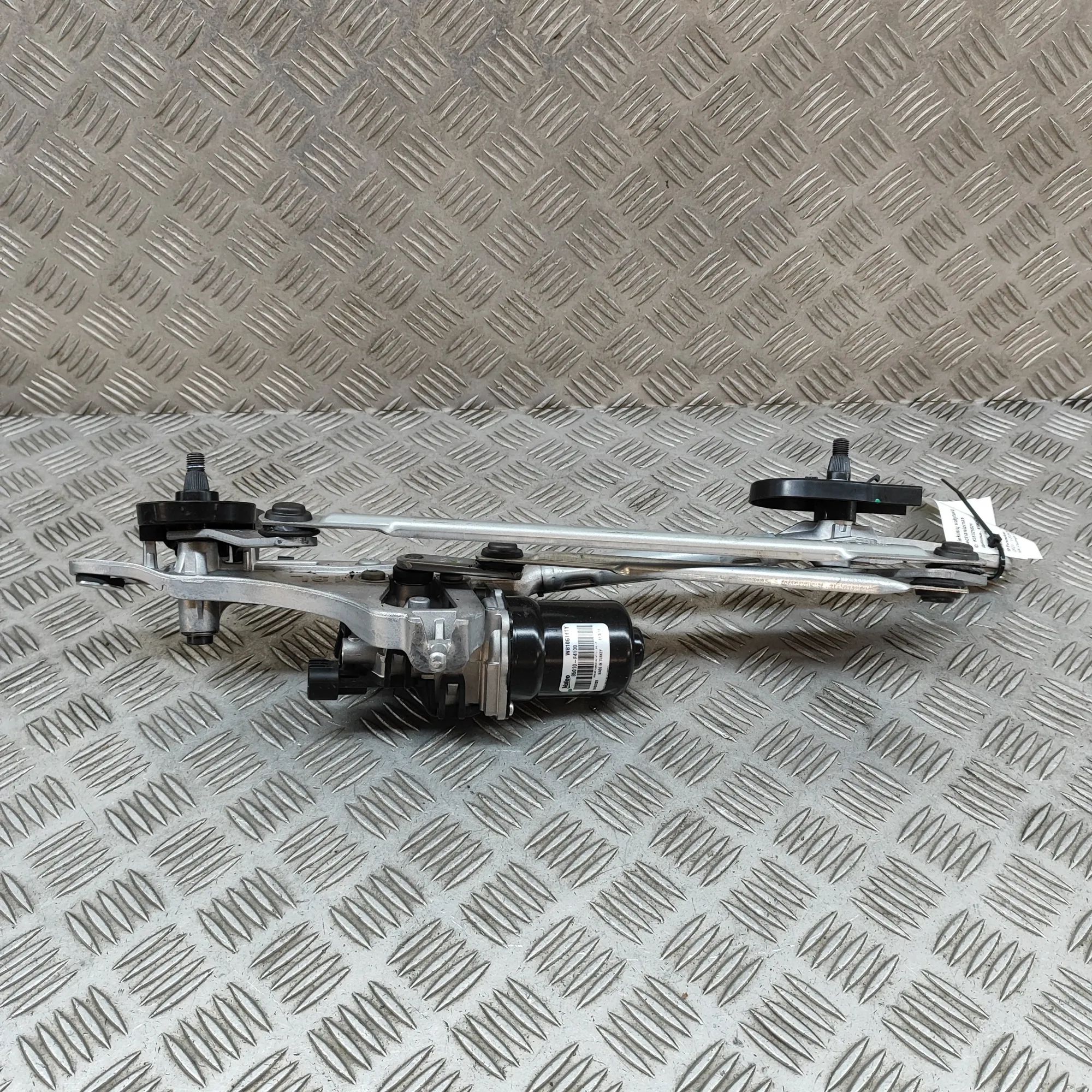 Toyota C-HR Front Windshield Wiper Mechanism