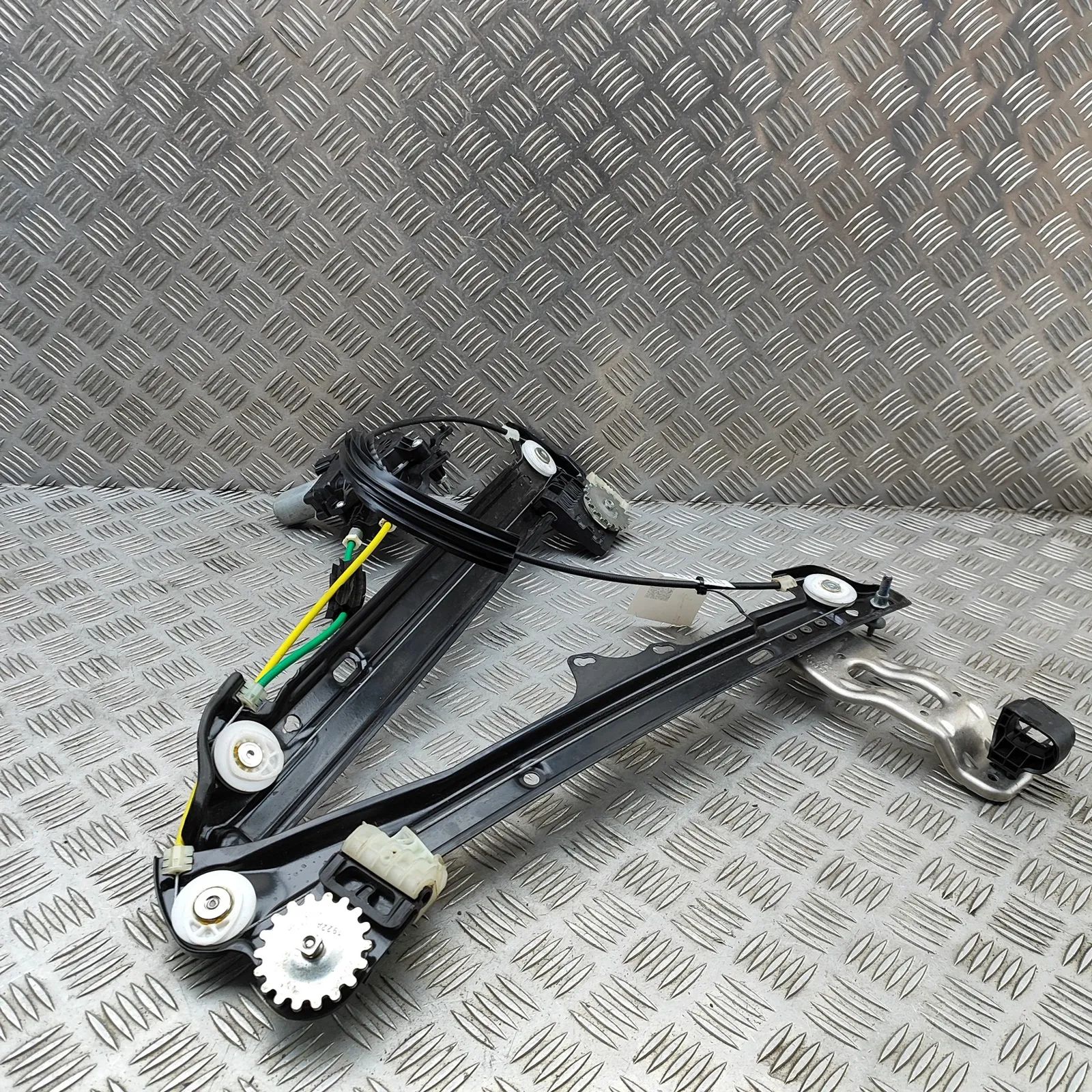 BMW iX (I20) Front Left Door Window Regulator