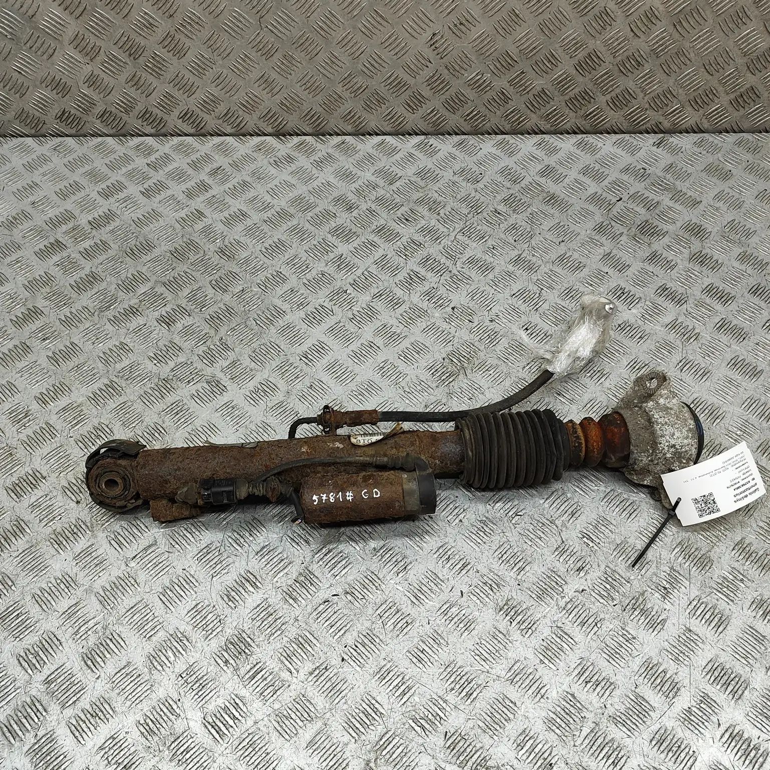Audi A5 (B8) Shock absorber — rear right