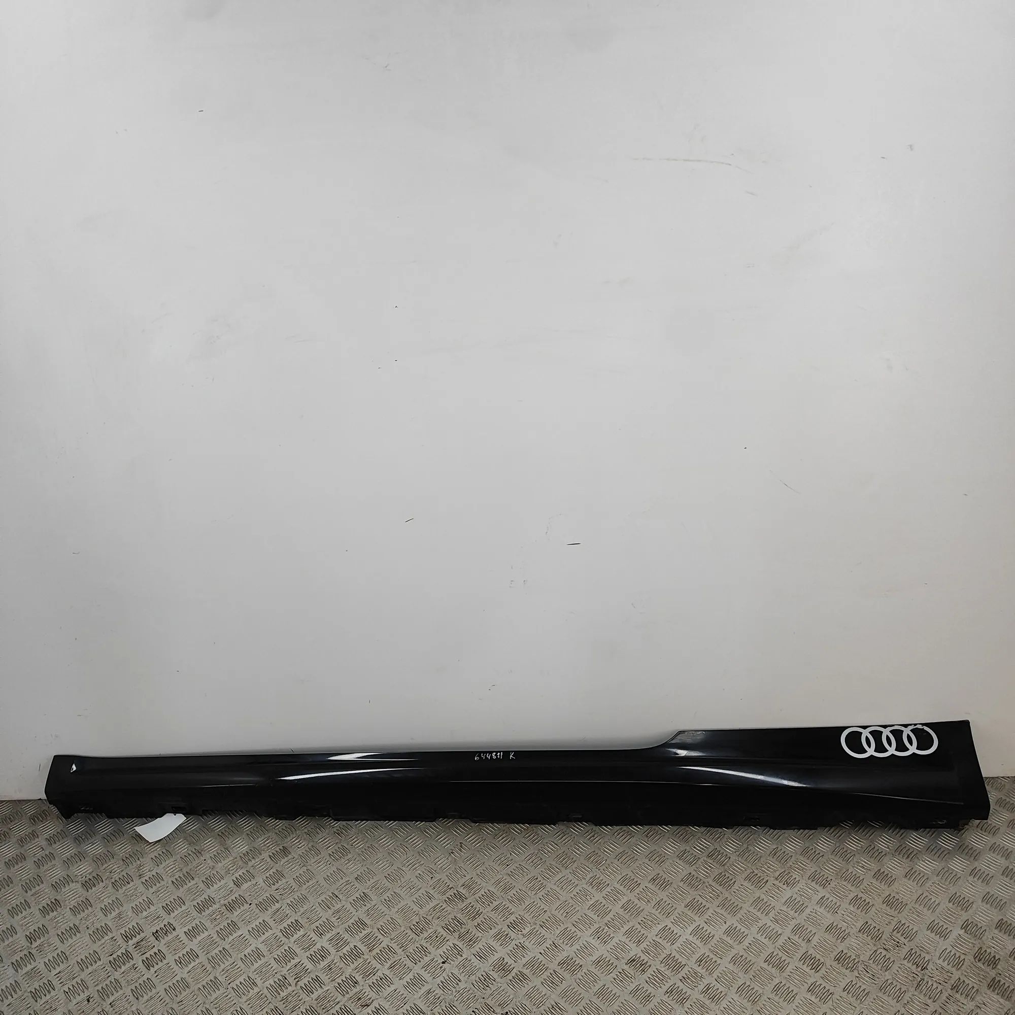 Audi A5 (B8) Left Side Plastic Sideskirt Cover