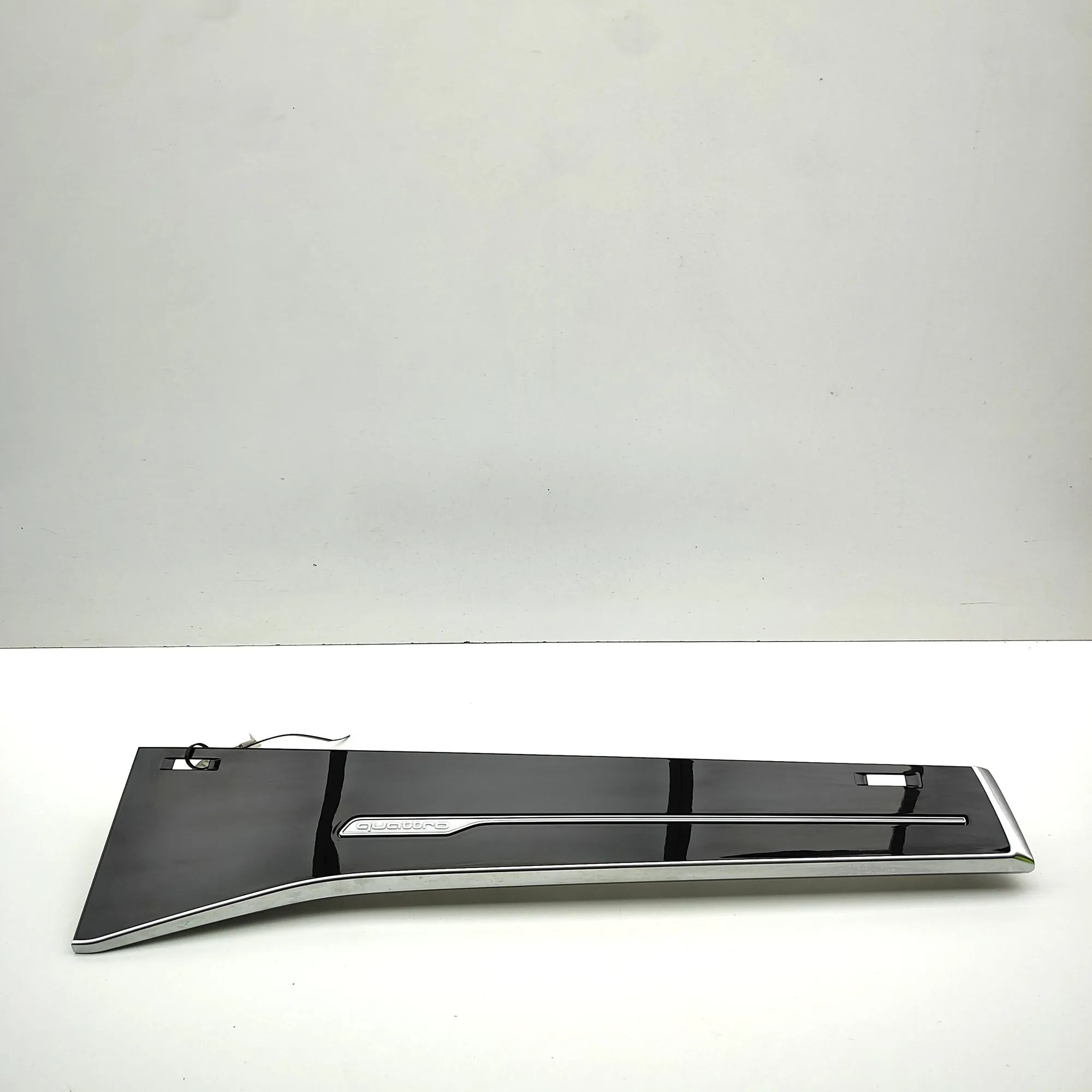 Audi Q8 Dashboard Trim