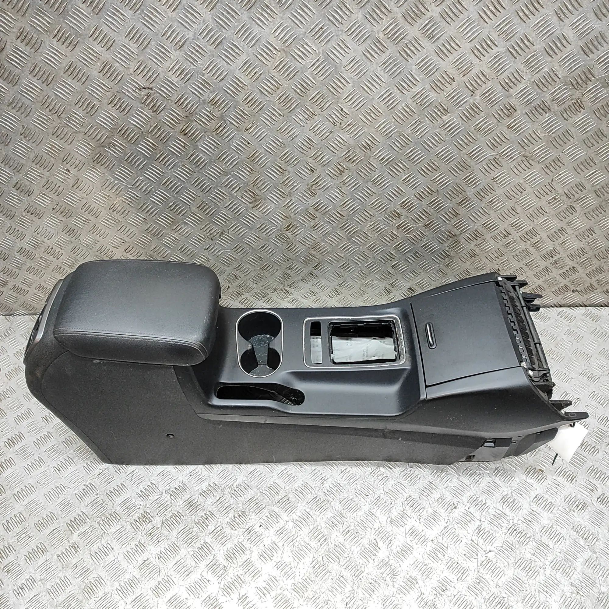 Kia Sorento center console