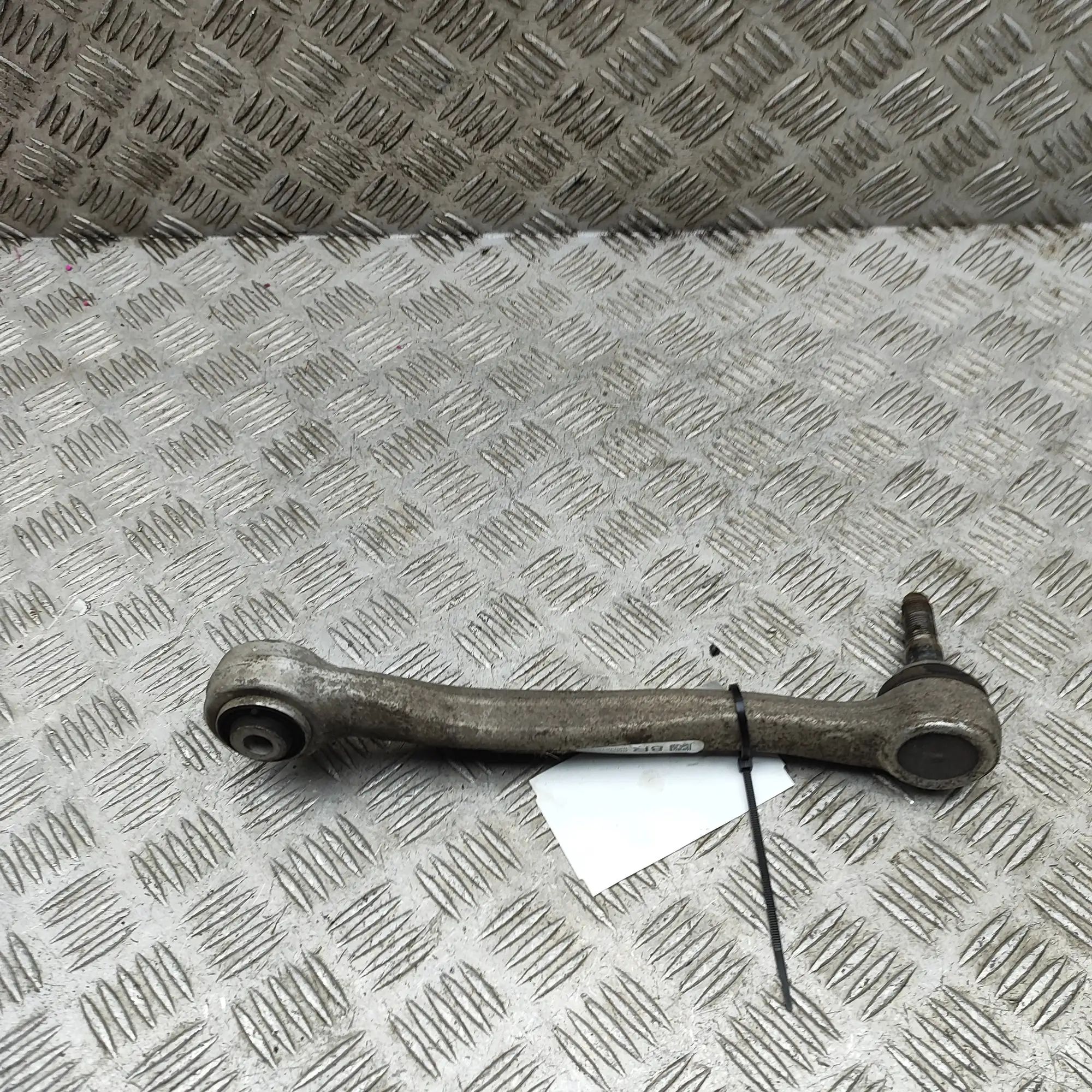 BMW 4 (F32 / F33 / F36) Control arm — rear right