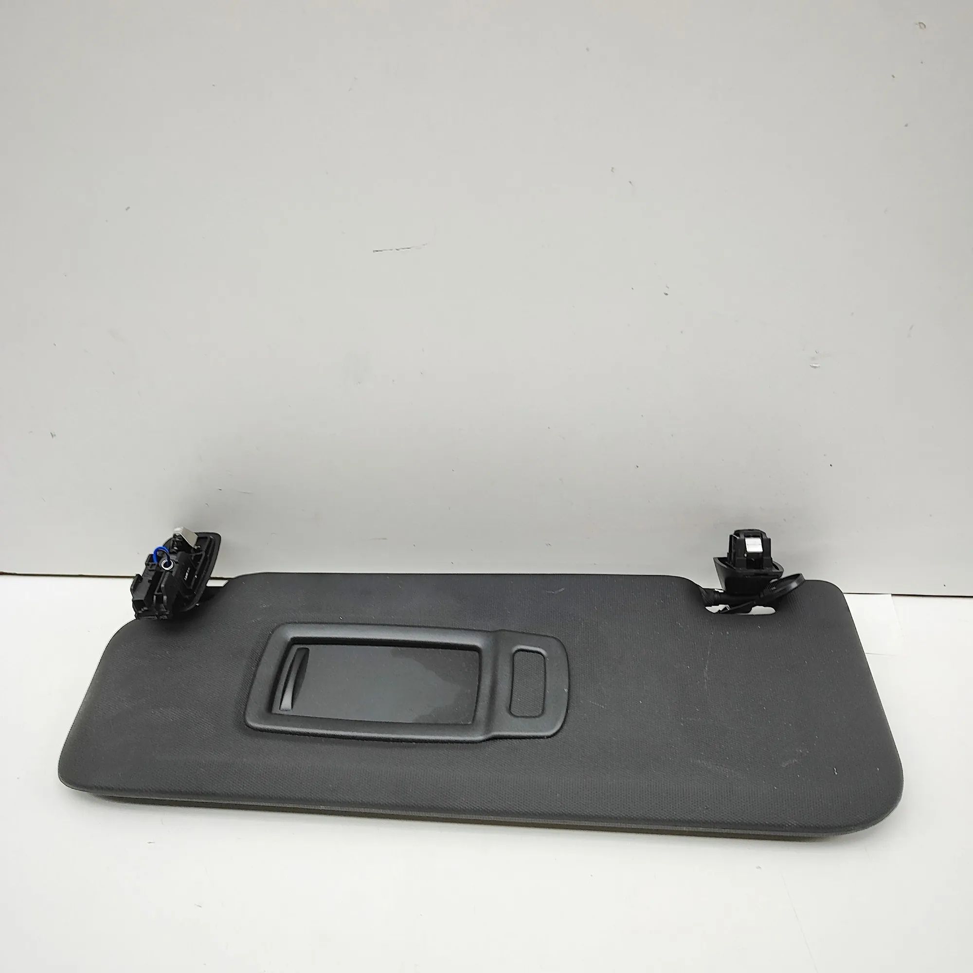 BMW X4 (G02) Sun visor — right