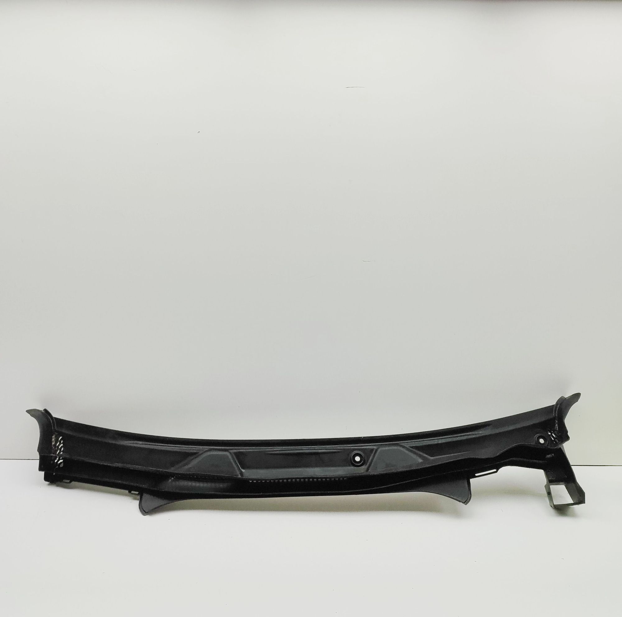 BMW X3 / iX3 (G01) Front Wiper Cowl Trim