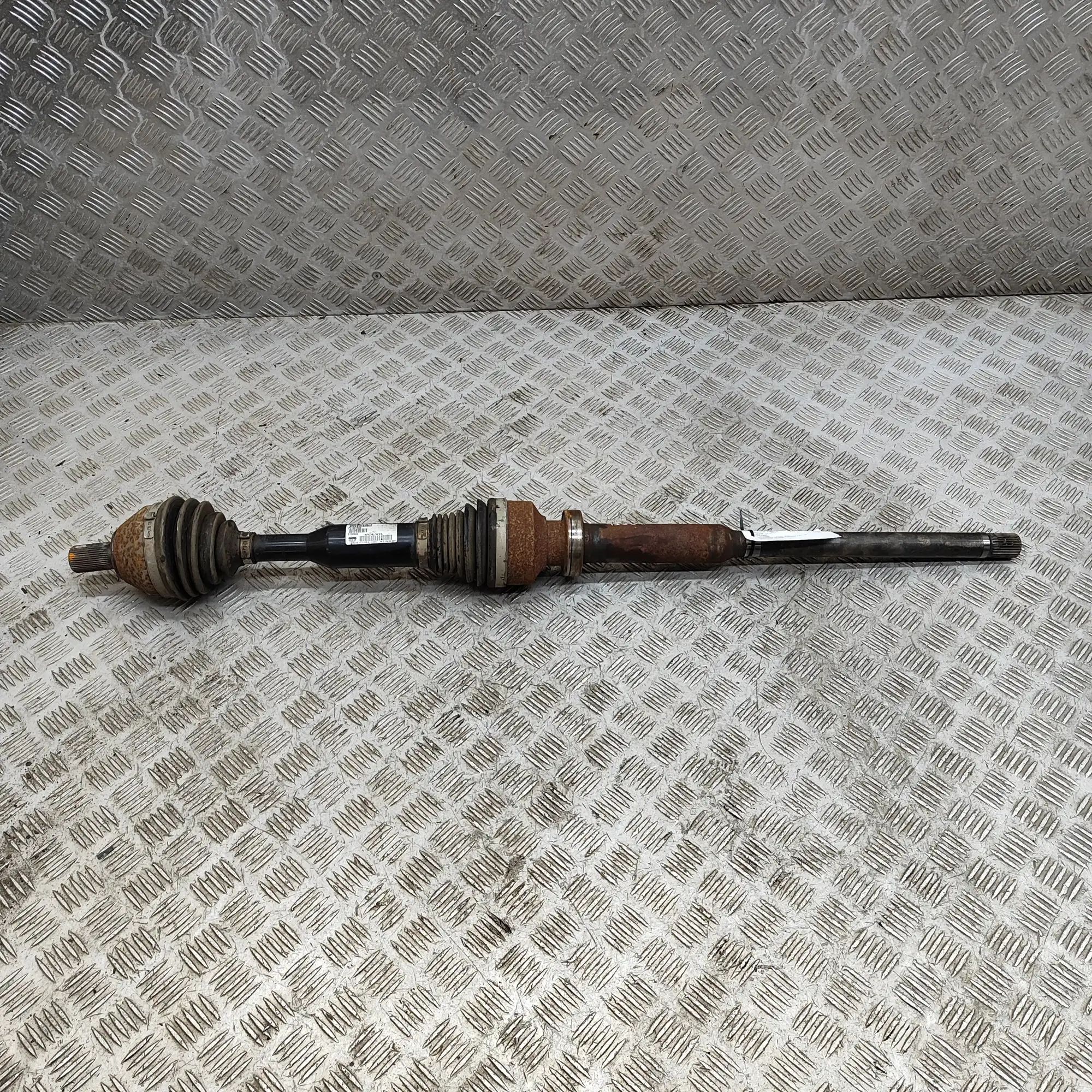 Volvo XC60 Front Right Driveshaft
