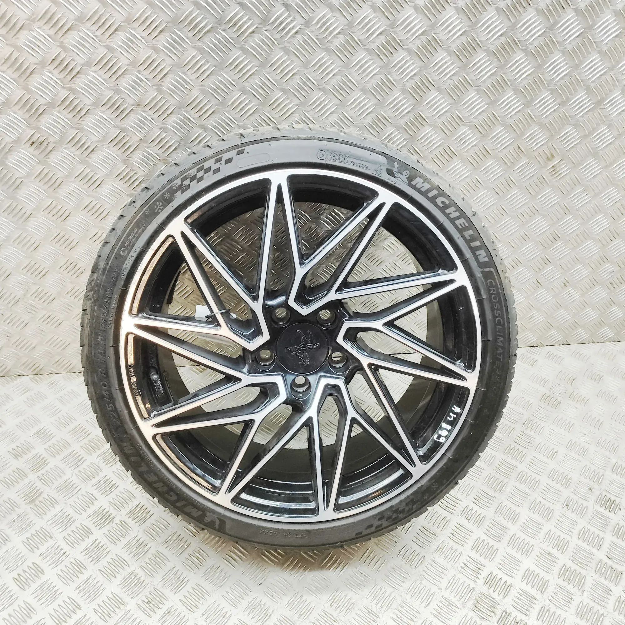 Volkswagen Golf 7 Alloy Wheel