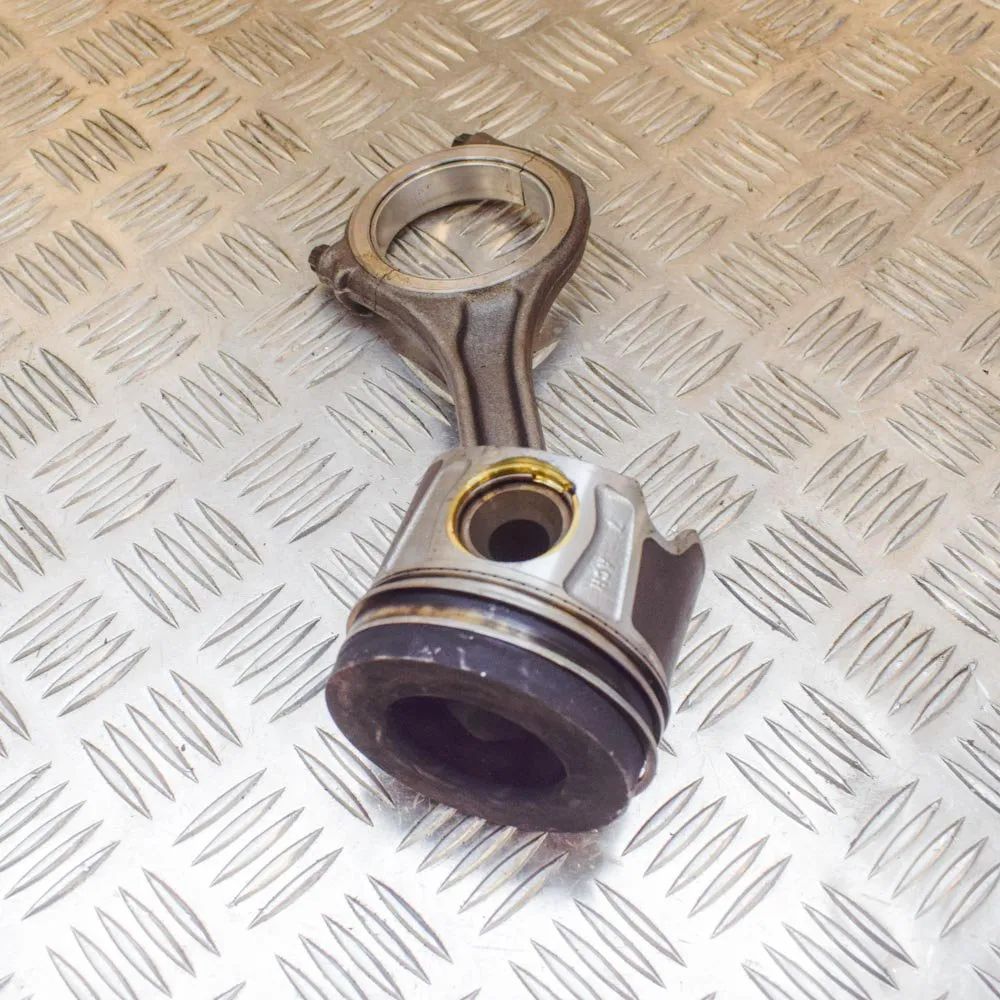 Porsche Cayenne Piston Piston — PORSCHE CAYENNE (92A) (2010-...) — 057...