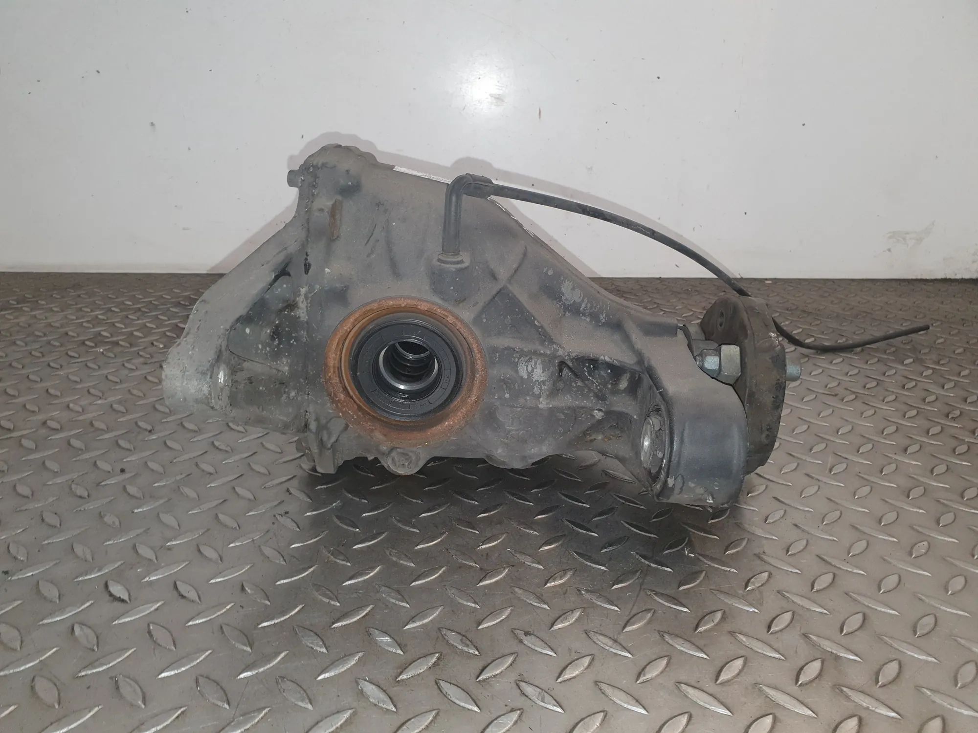 Mercedes-Benz GL / GLS (X166) rear differential Rear differential — MERCEDES BENZ GLS (X166) (2...