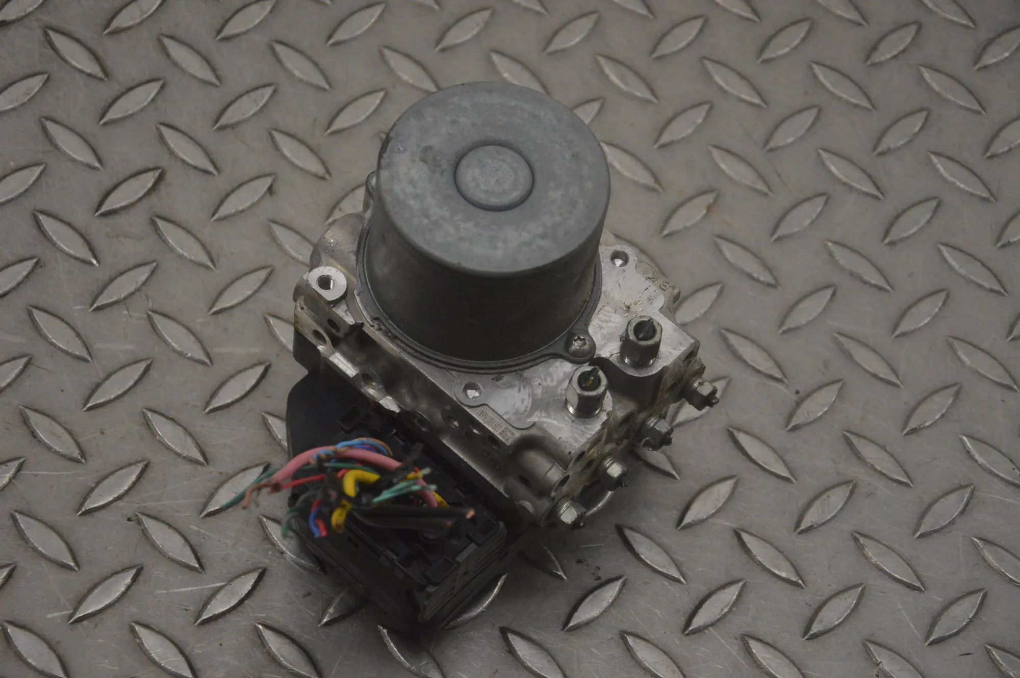 Infiniti Q50 ABS hydraulic pump
