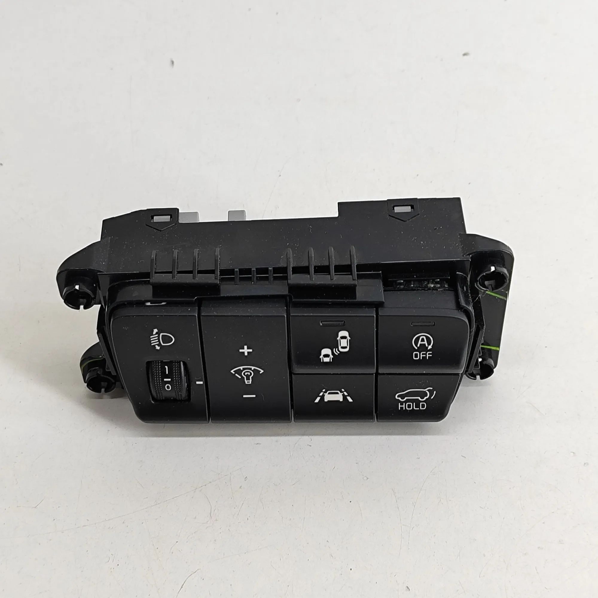 Kia Sportage Button Switch Panel Button Switch Panel — KIA SPORTAGE (QL) (2015-....