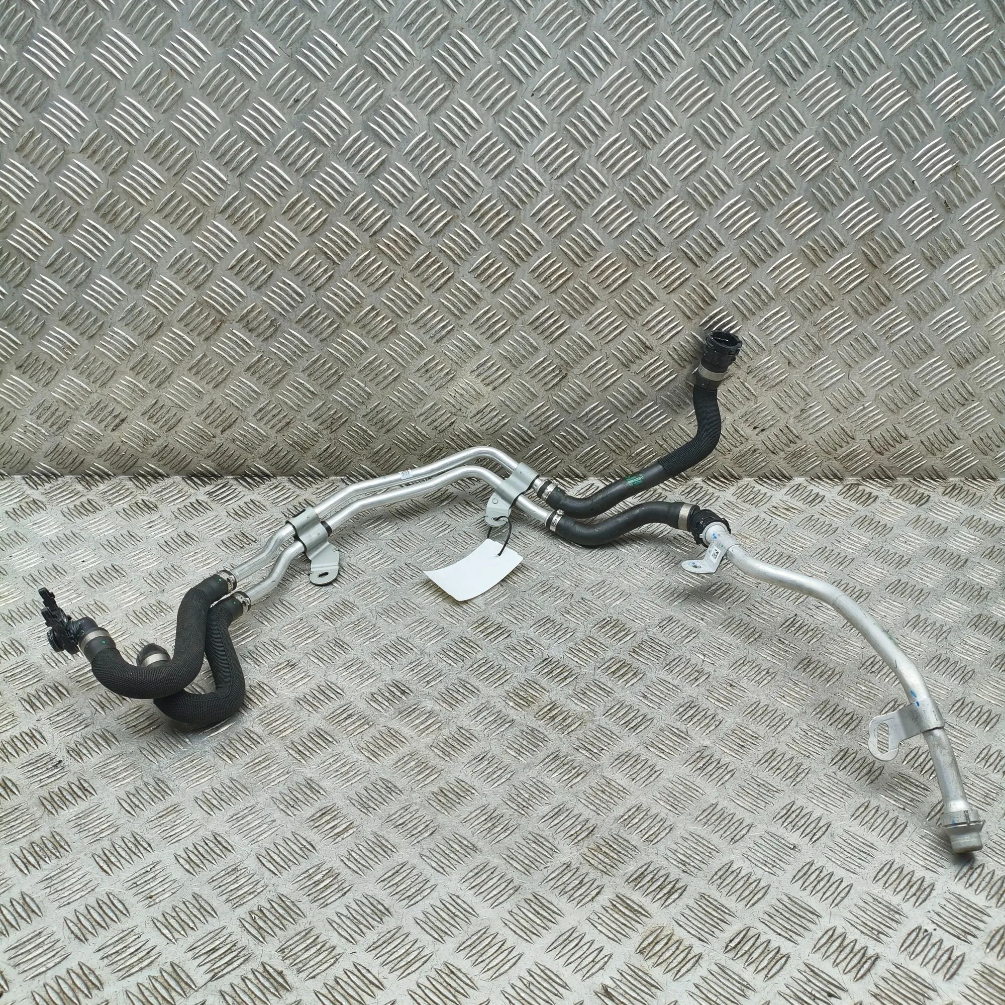 BMW X7 (G07) Coolant hose