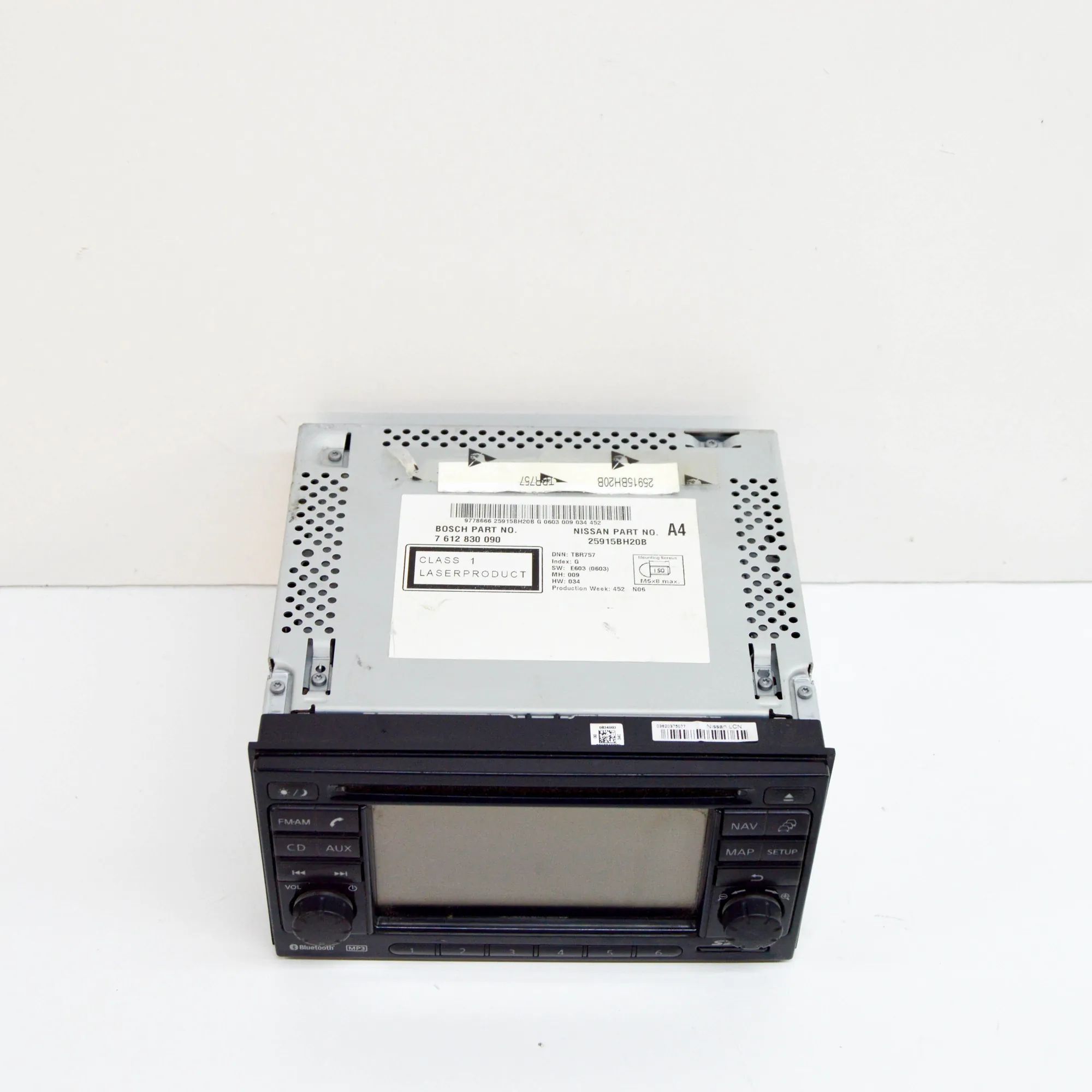 Nissan Juke Radio / CD / navigation head unit