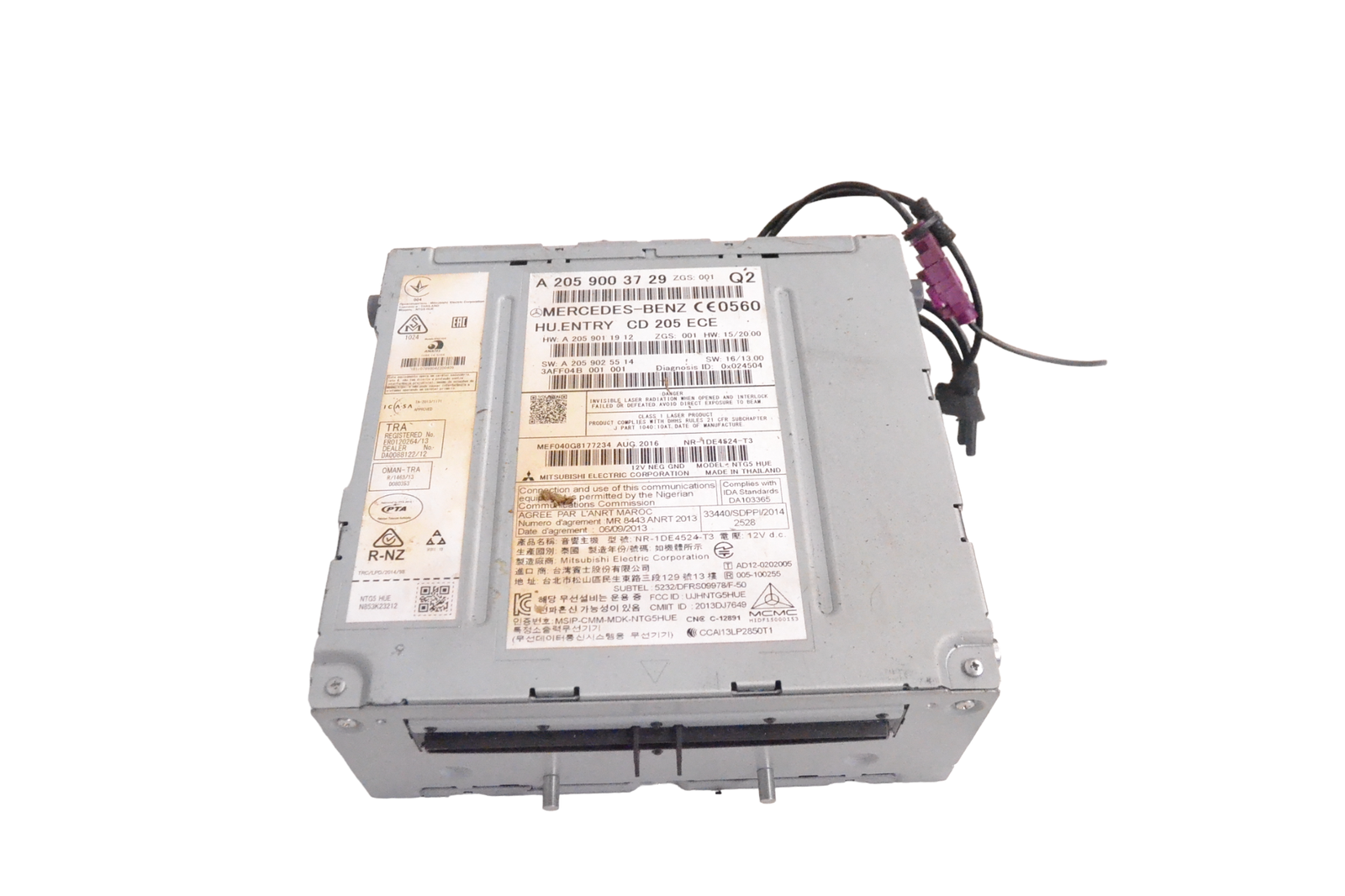 Mercedes-Benz A (W176) Radio / CD / navigation head unit Radio / CD / navigation head unit — MERCEDES BE...