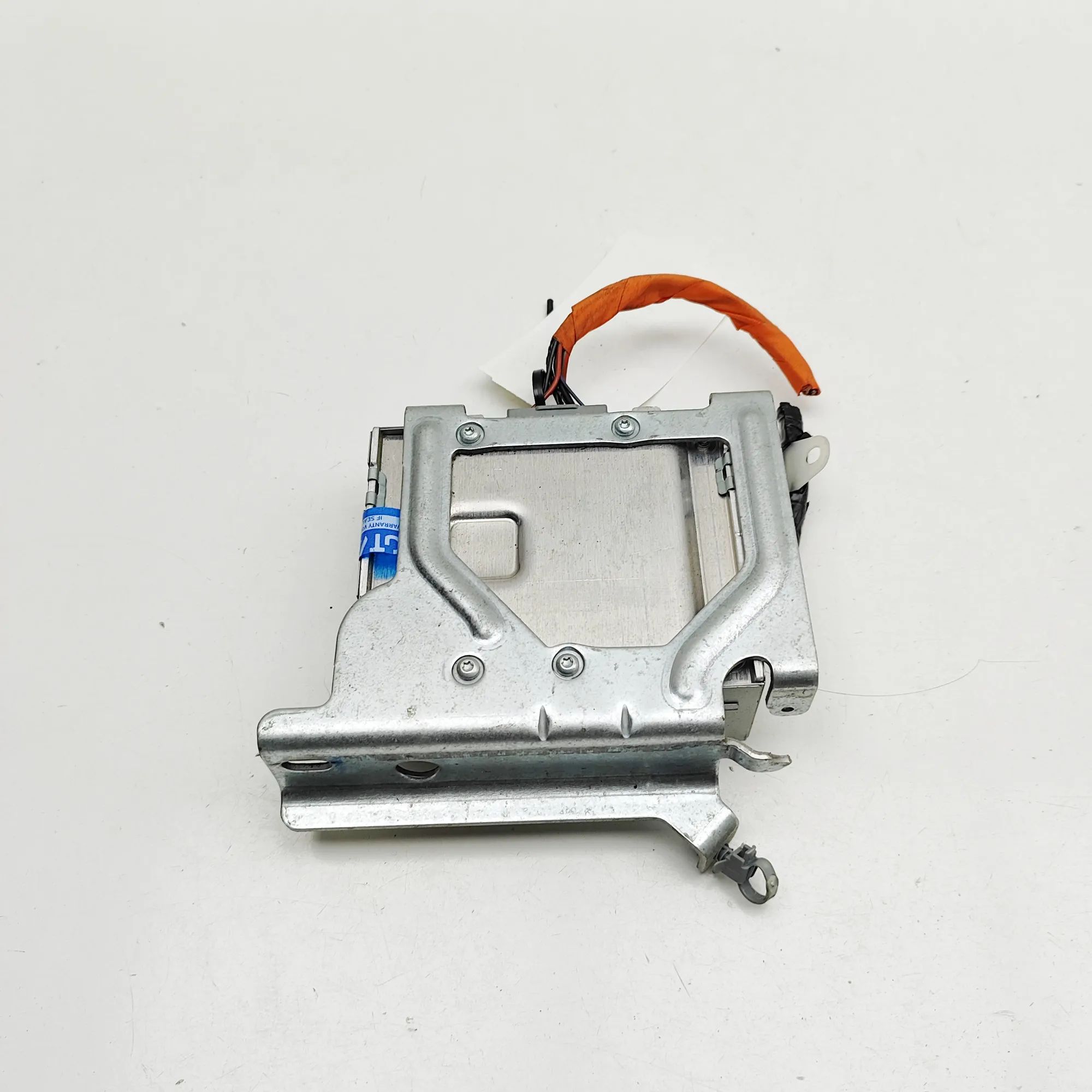 Cadillac Escalade Power Distribution Unit Power distribution unit — CADILLAC ESCALADE (20...