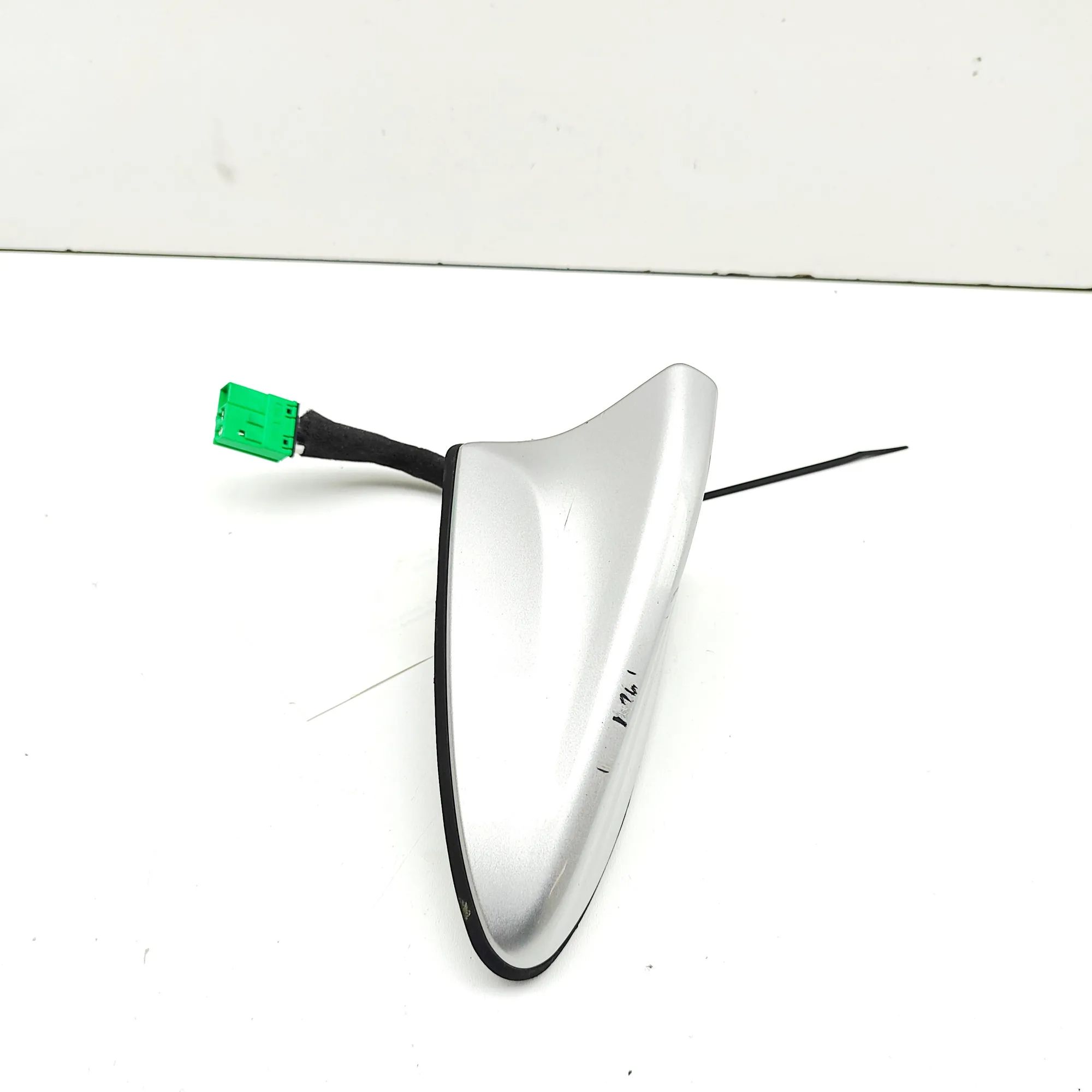 Hyundai Santa Fe антенна Antenna — HYUNDAI SANTA (FÉ III DM) (2012-...) ...