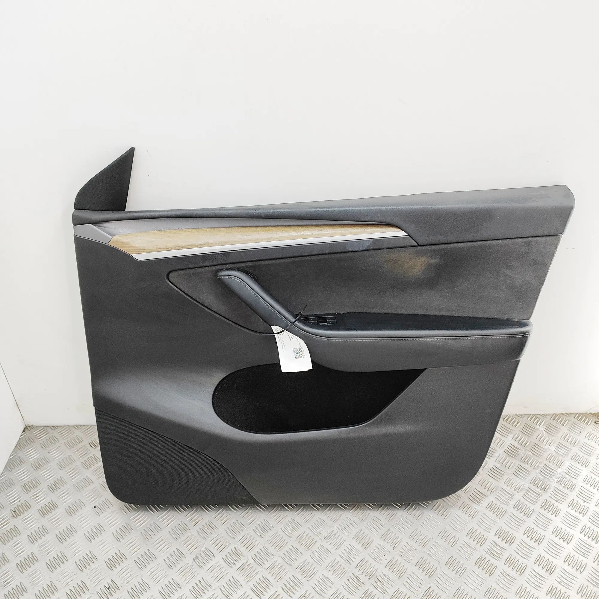 Tesla Model Y Front Right Door Panel Front Right Door Panel — TESLA MODEL Y (2019-.....