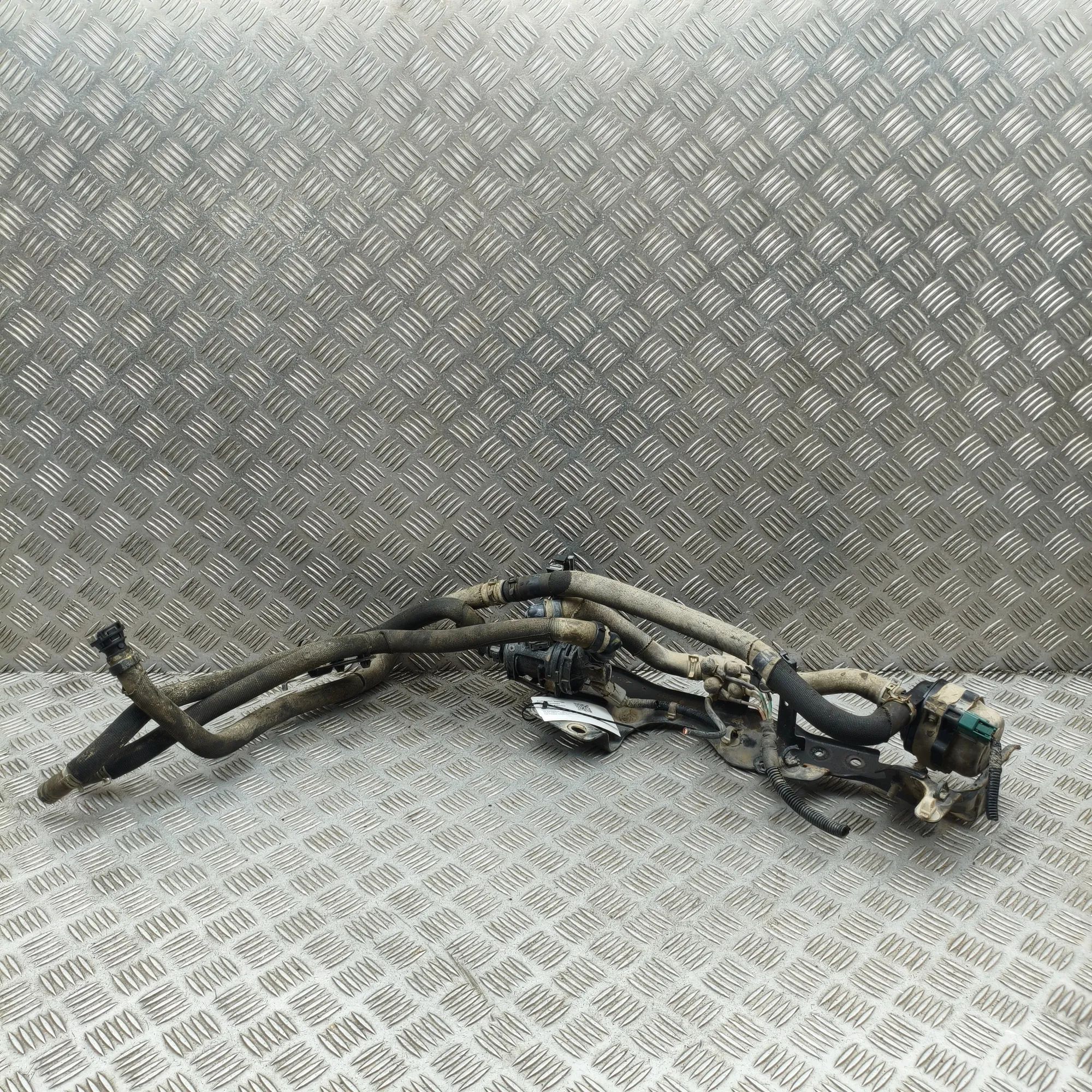 Coolant hose Brand/Model: NISSAN NP300
Year: 2019
Engine: 2....