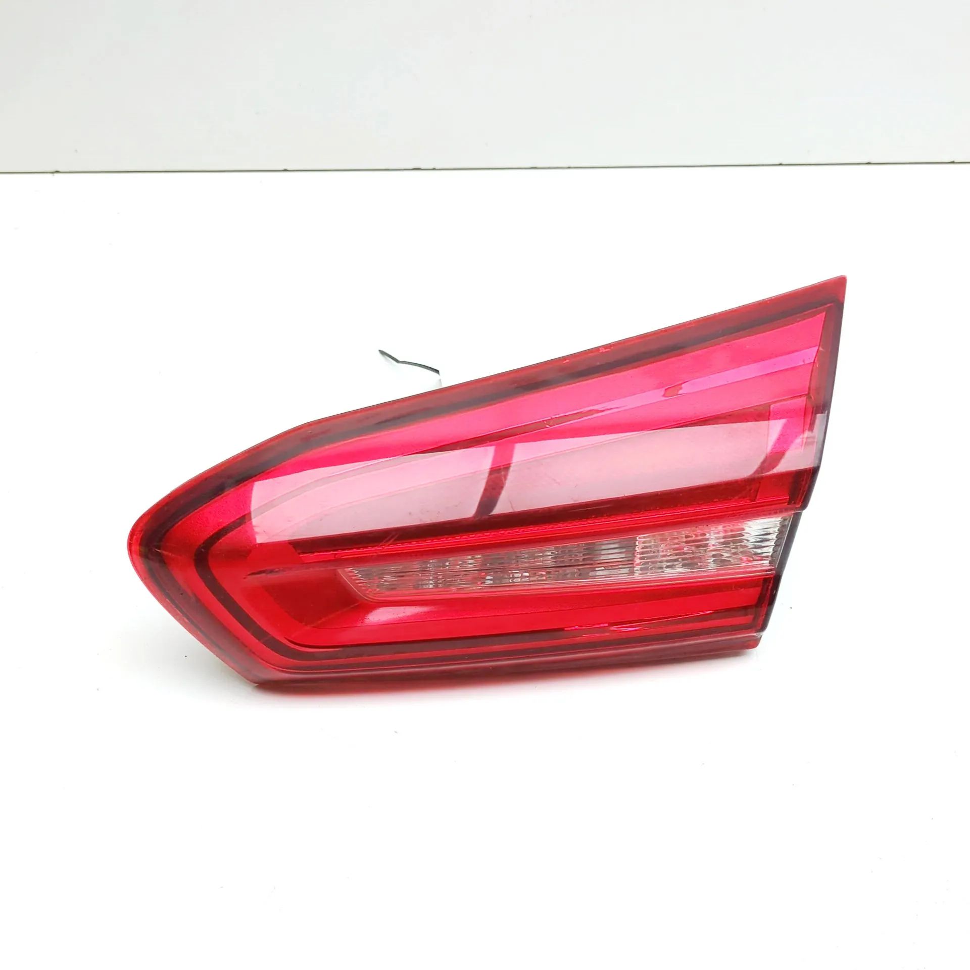 Ford Focus Right Side Tailgate Tail Light Right Side Tailgate Tail Light — FORD FOCUS (IV...