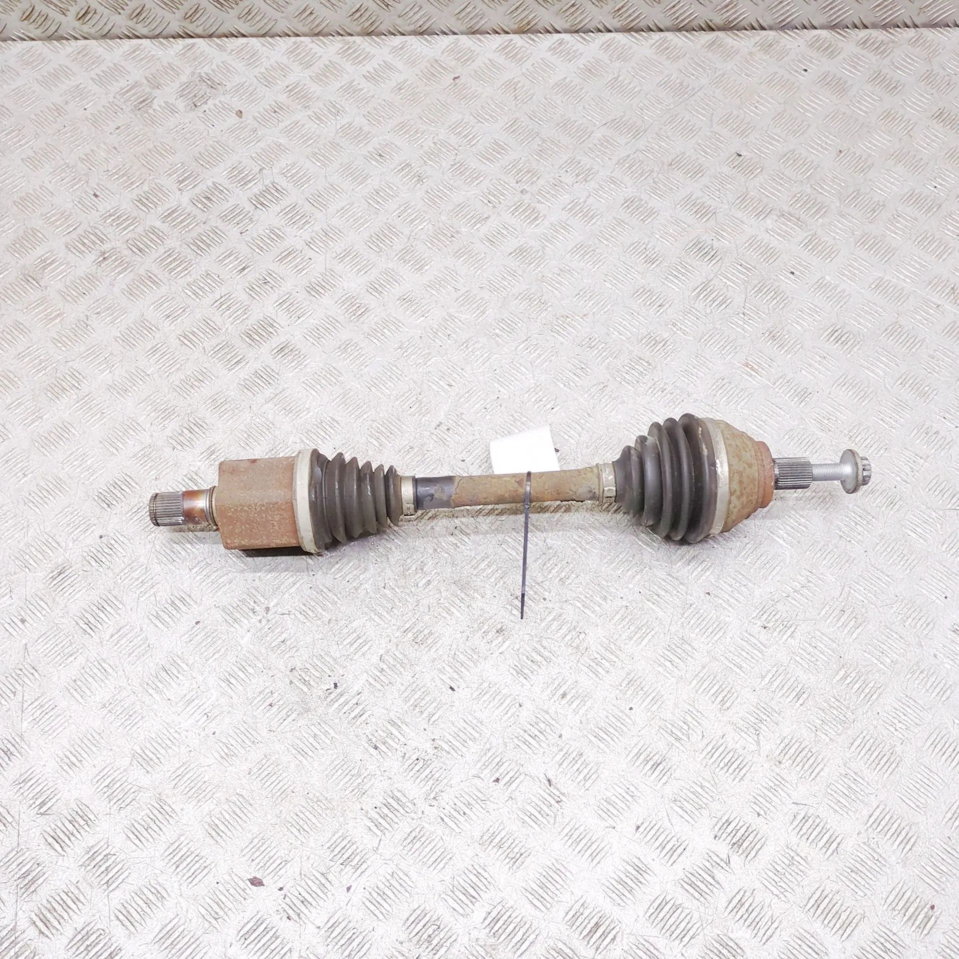 Volkswagen Golf 8 Front Left Driveshaft Front Left Driveshaft — VW GOLF VIII VARIANT (C...