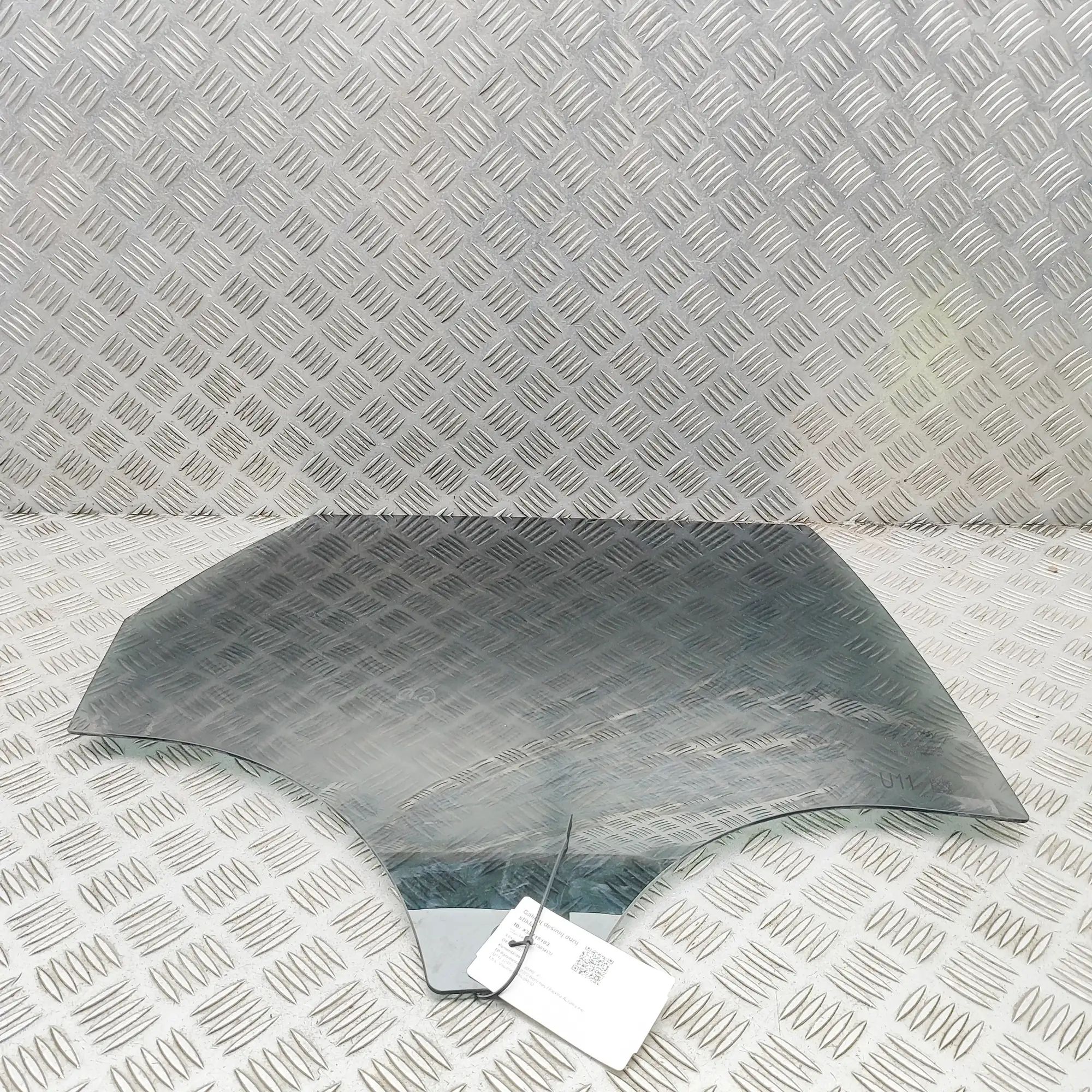 BMW X1 / iX1 (U11) Right rear door window Right rear door window — BMW X1 (U11) (2022-......