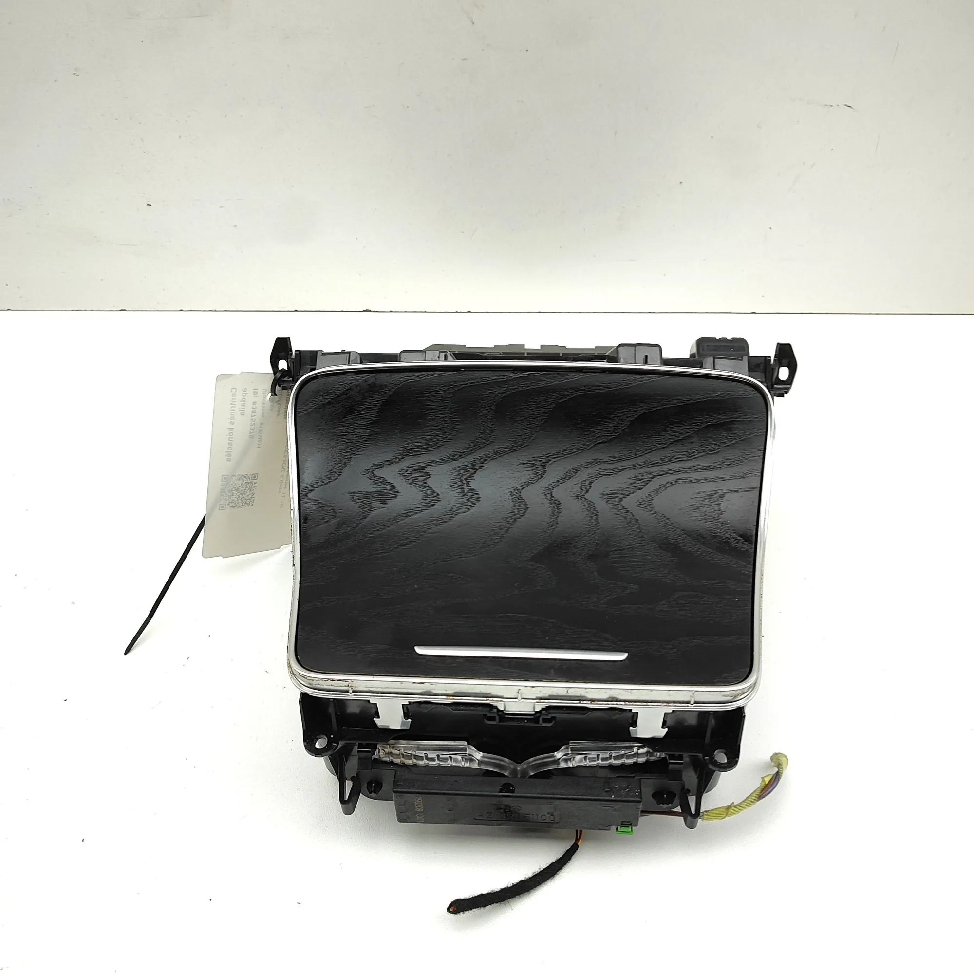 Mercedes-Benz A (W177) Centre console trim Centre console trim — MERCEDES BENZ C-CLASS COU...