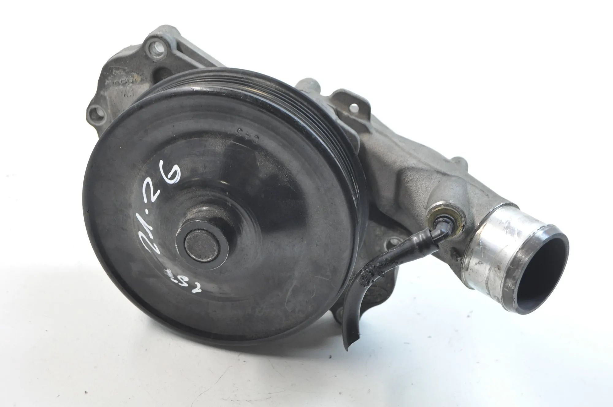 Jaguar XF водяной насос Water pump — JAGUAR XF (X250) (2008-2015) — 8w9...