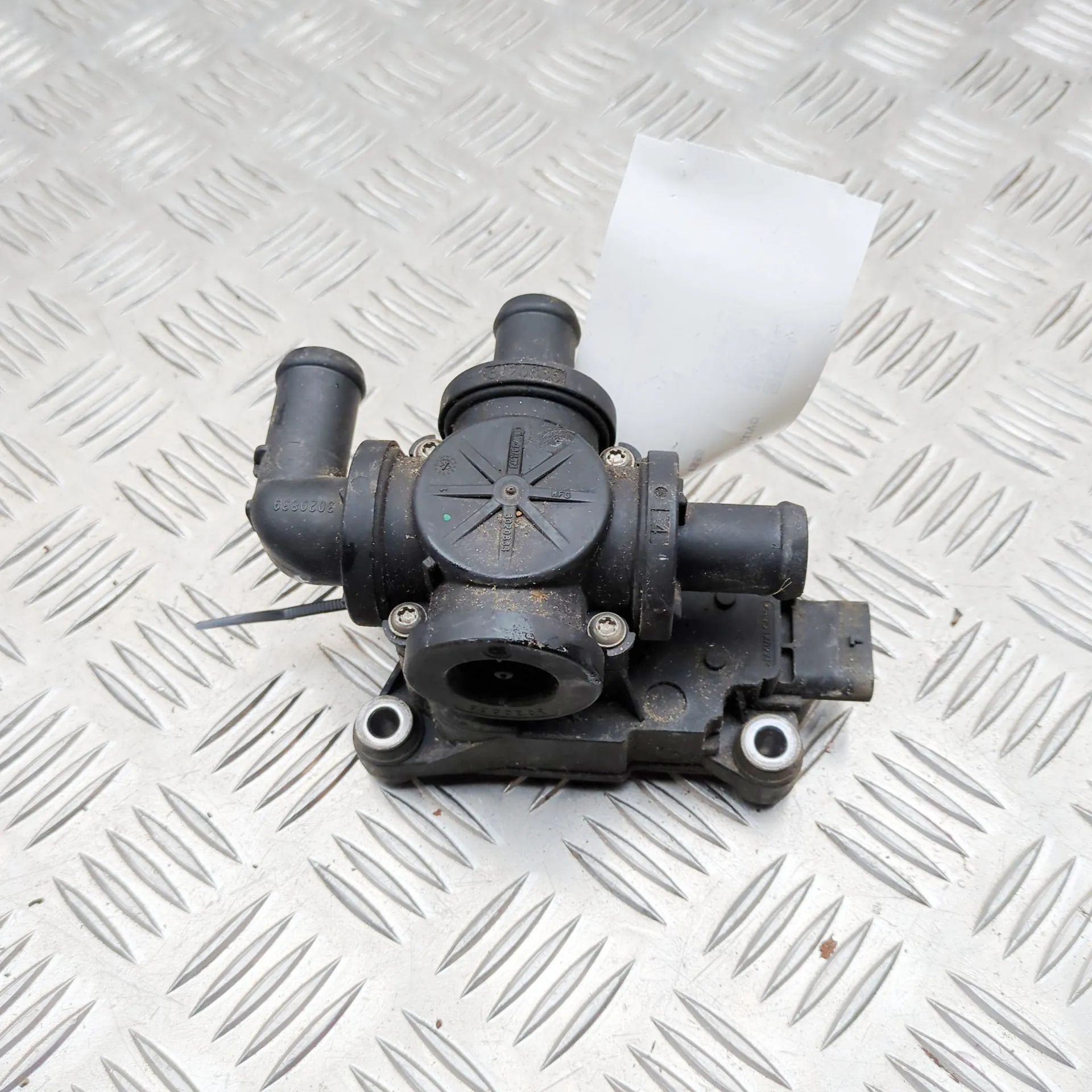 Porsche Taycan Клапан охлаждающей  Coolant valve — PORSCHE TAYCAN (2019-...) — 581...