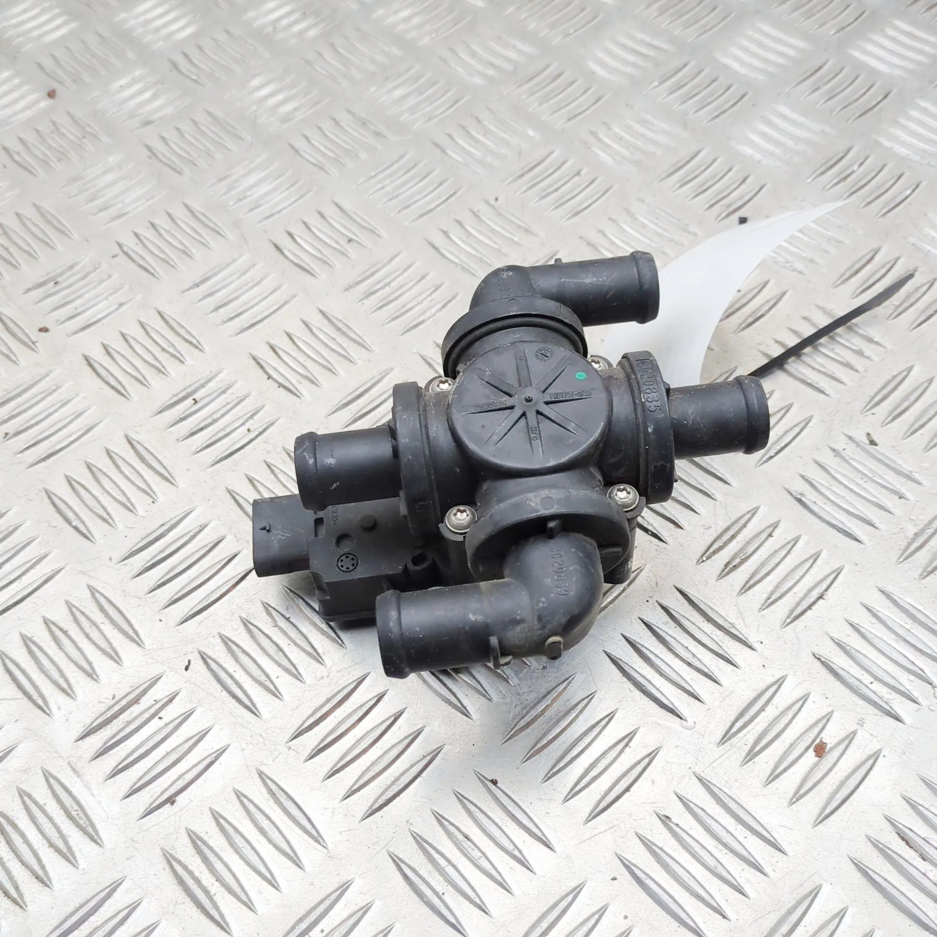Porsche Taycan Auxiliary Water Pump Auxiliary Water Pump — PORSCHE TAYCAN (2019-......