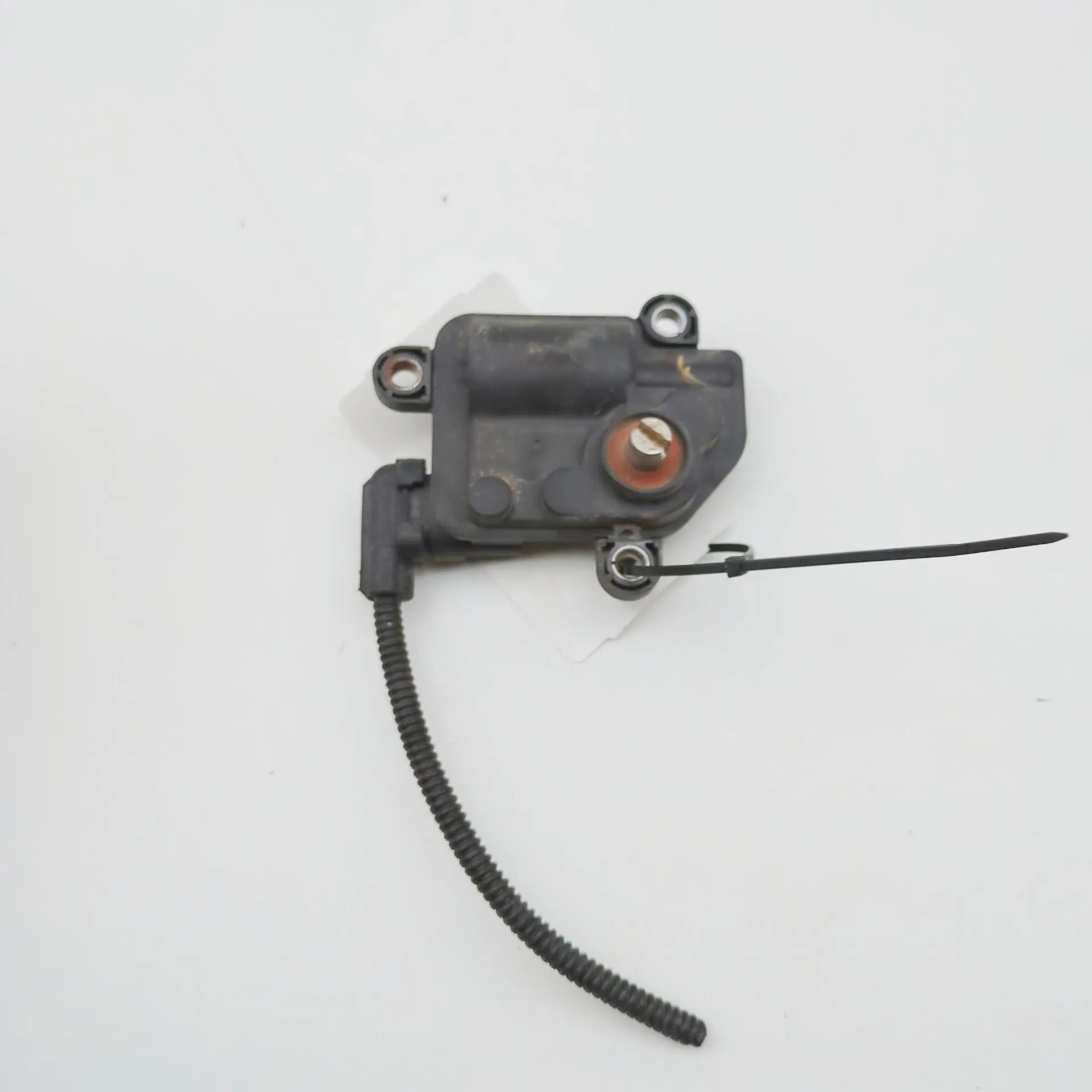 BMW 4 (G22 / G23 / G26)  Exhaust Valve Motor Exhaust Valve Motor — BMW 4 / i4 (G22, G23, G26...